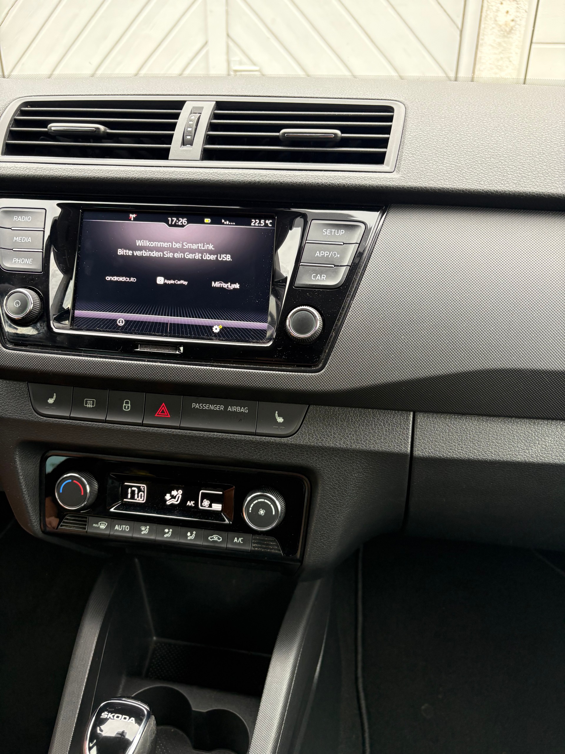 SKODA 1.0 TSI Ambition DSG-image-5