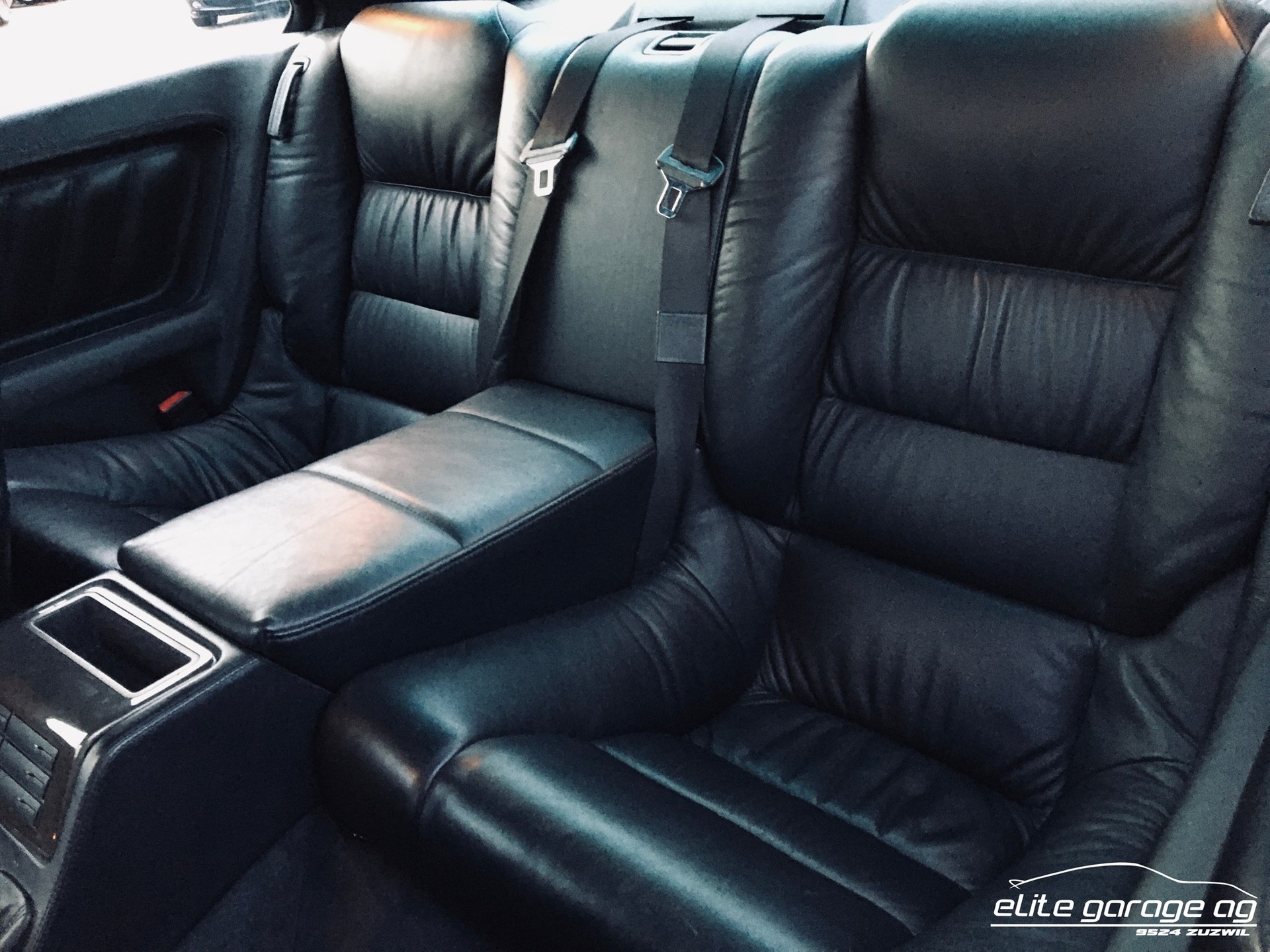 BMW 850CSi-image-12
