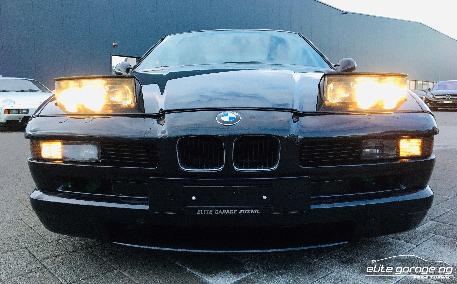 BMW 850CSi-image-1