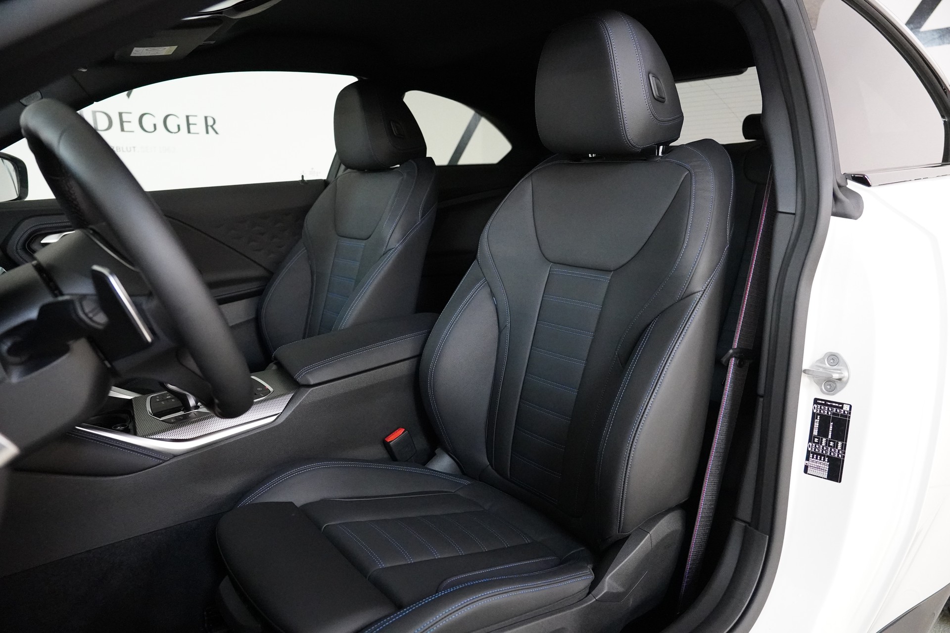 BMW 220d M Sport Pro-image-11