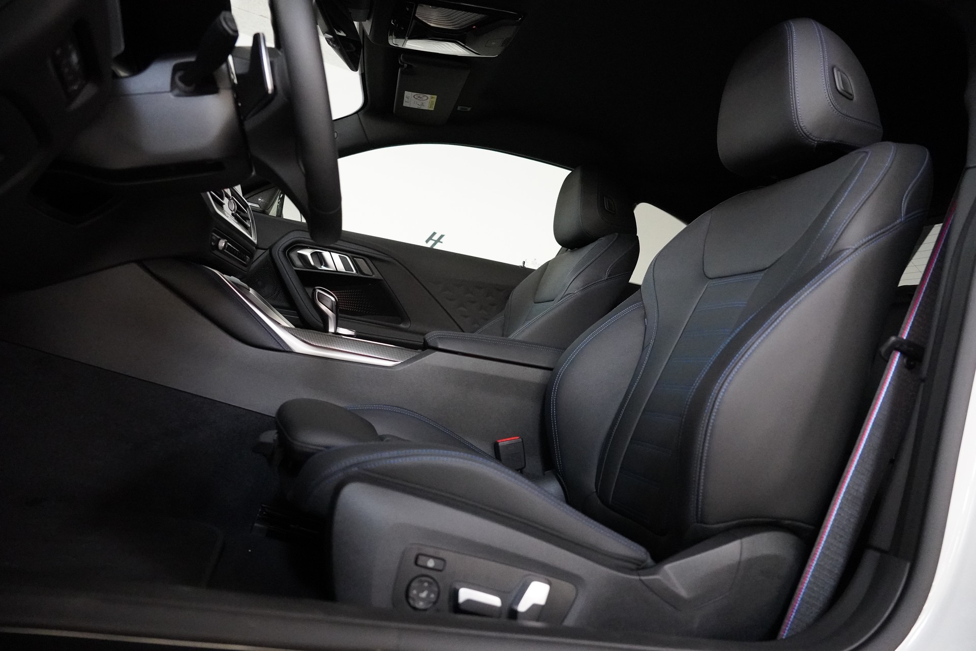BMW 220d M Sport Pro-image-10