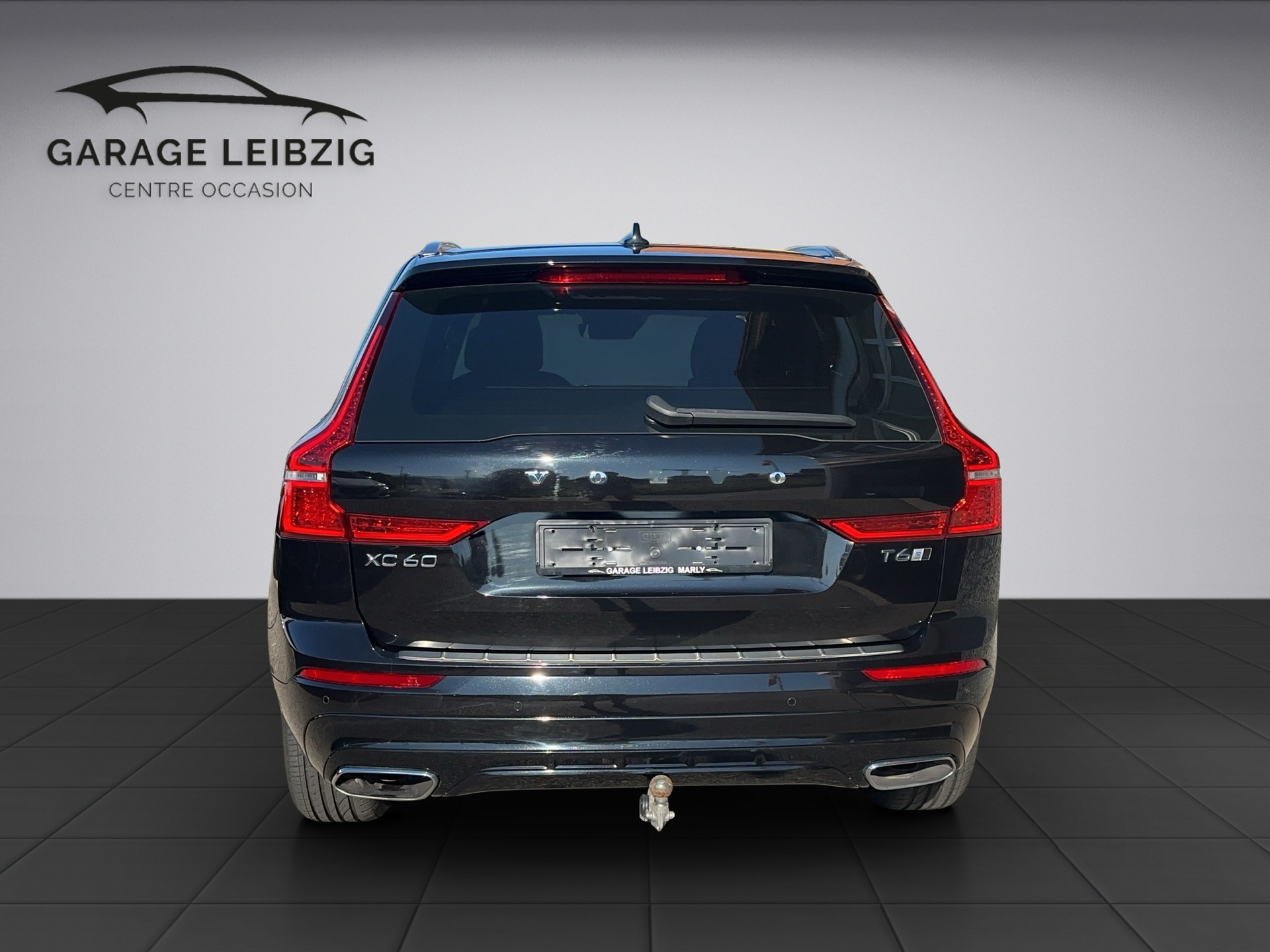 VOLVO XC60 2.0 T6 R-Design AWD-image-3