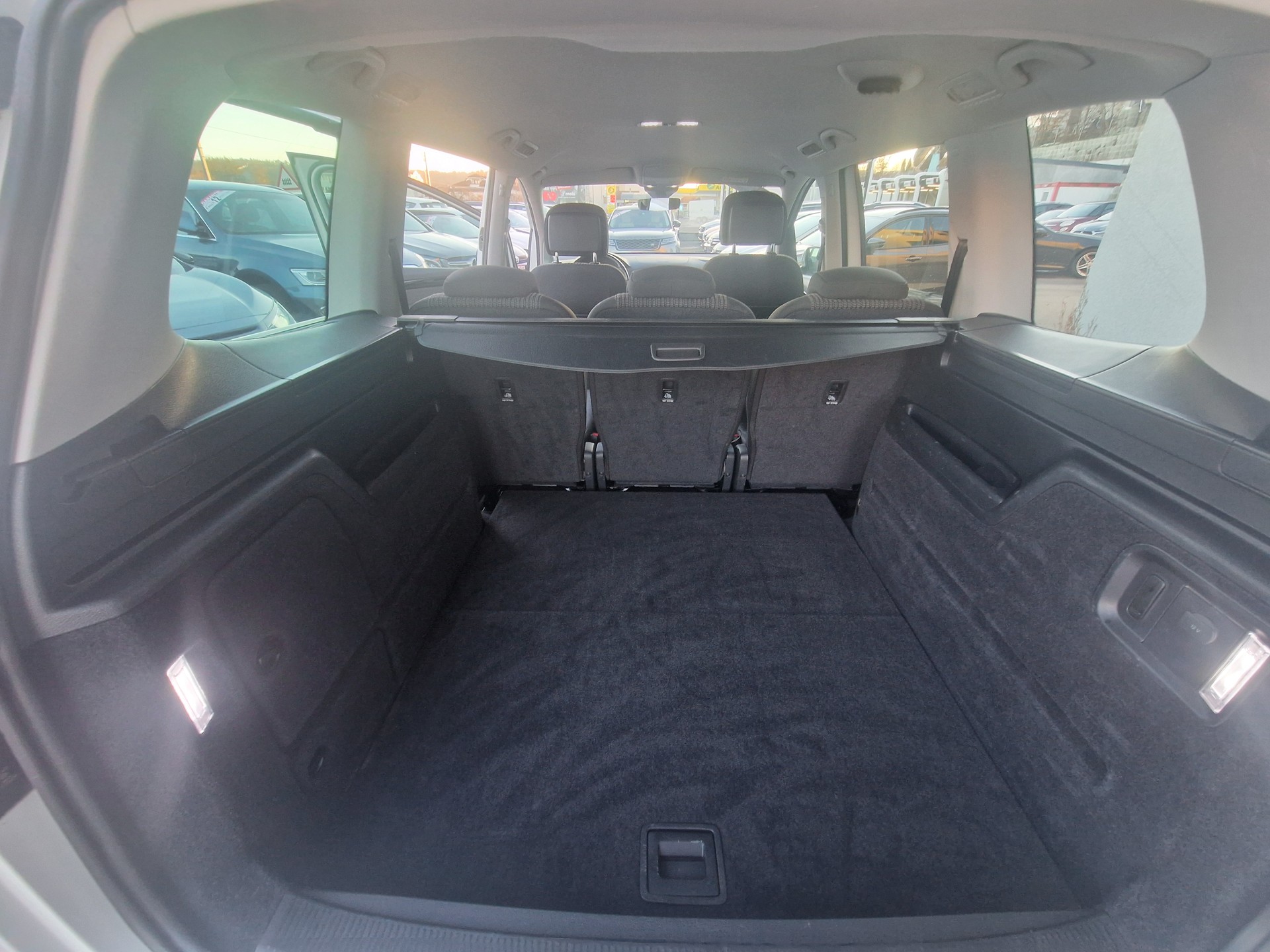 SEAT Alhambra 2.0 TDI 4Drive Style-image-11