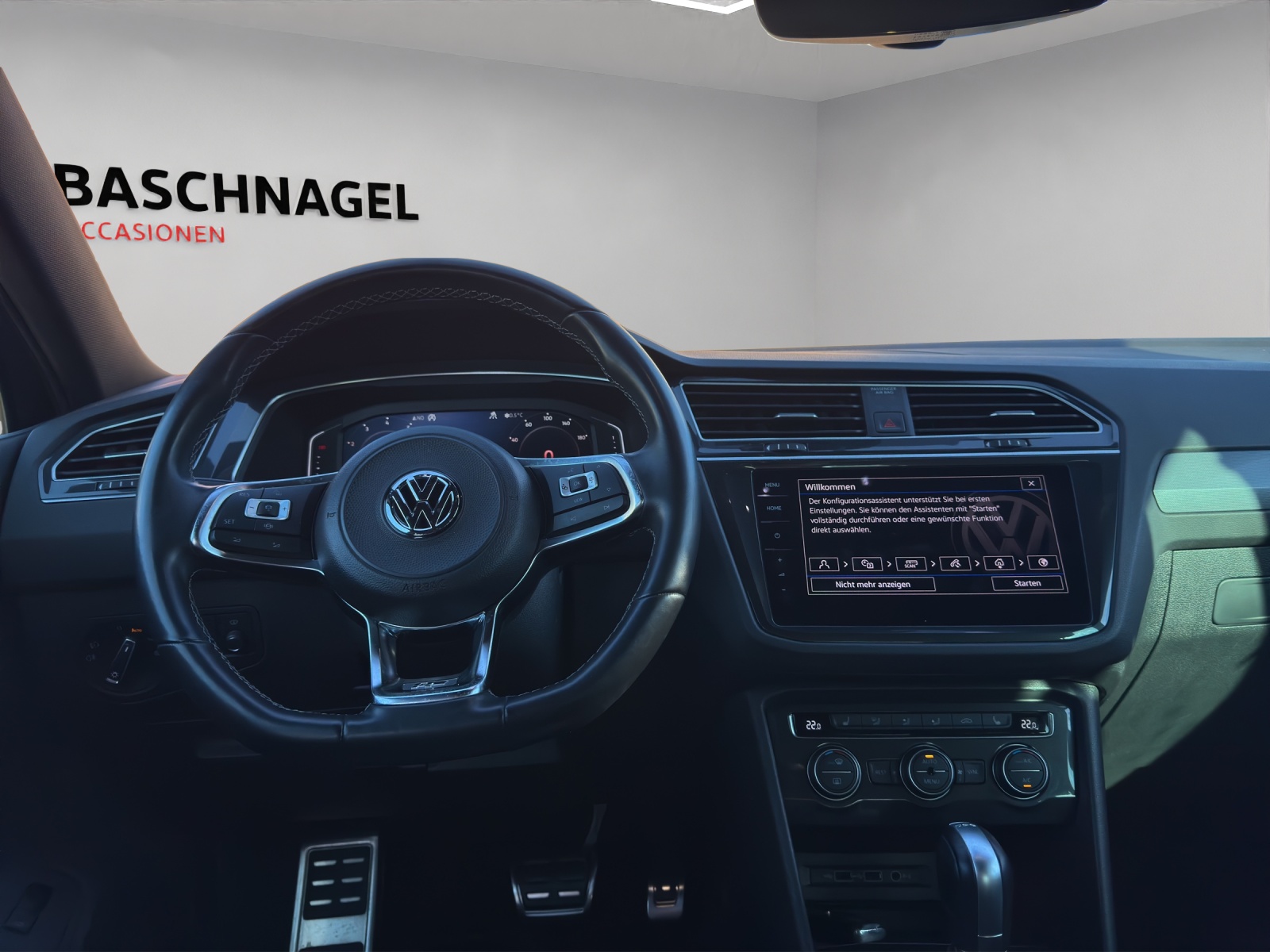 VW Tiguan 2.0TSI Highline 4Motion DSG-image-4