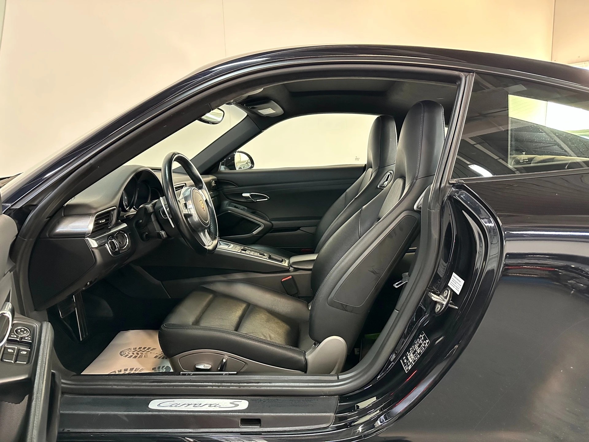 PORSCHE 911 Carrera S PDK-image-21