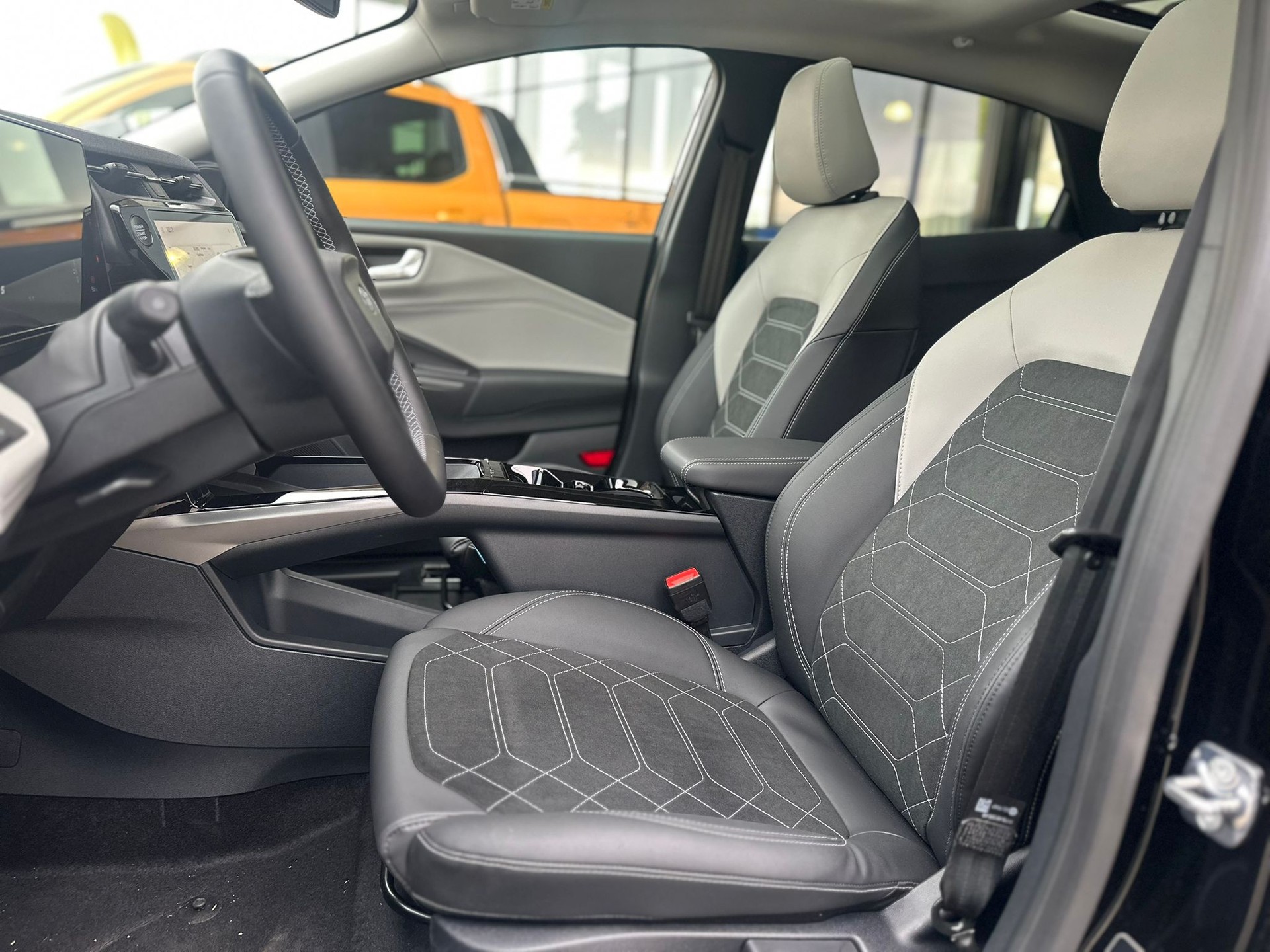 FORD Puma Elektro 43kWh Premium-image-8