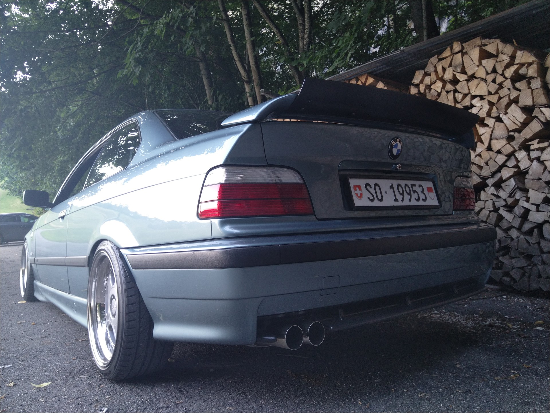 BMW 328i-image-3
