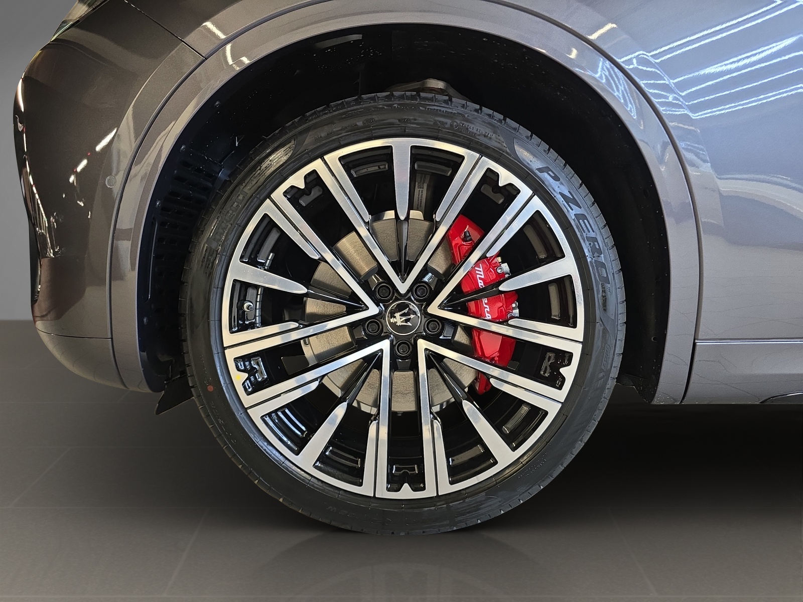 MASERATI Grecale 2.0 MHEV Modena Hybrid Automatica-image-9