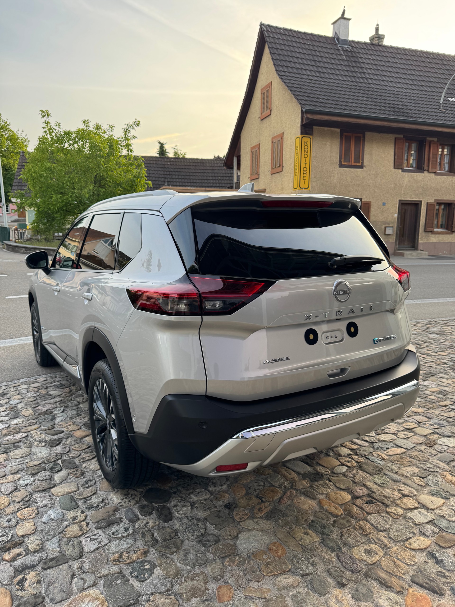NISSAN X-Trail 1.5 VC-T e-Power 4WD Tekna-image-5