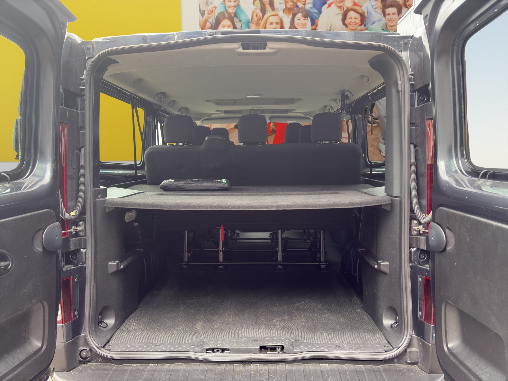 RENAULT Trafic Blue dCi 150 Grand Passenger Evolution EDC-image-4