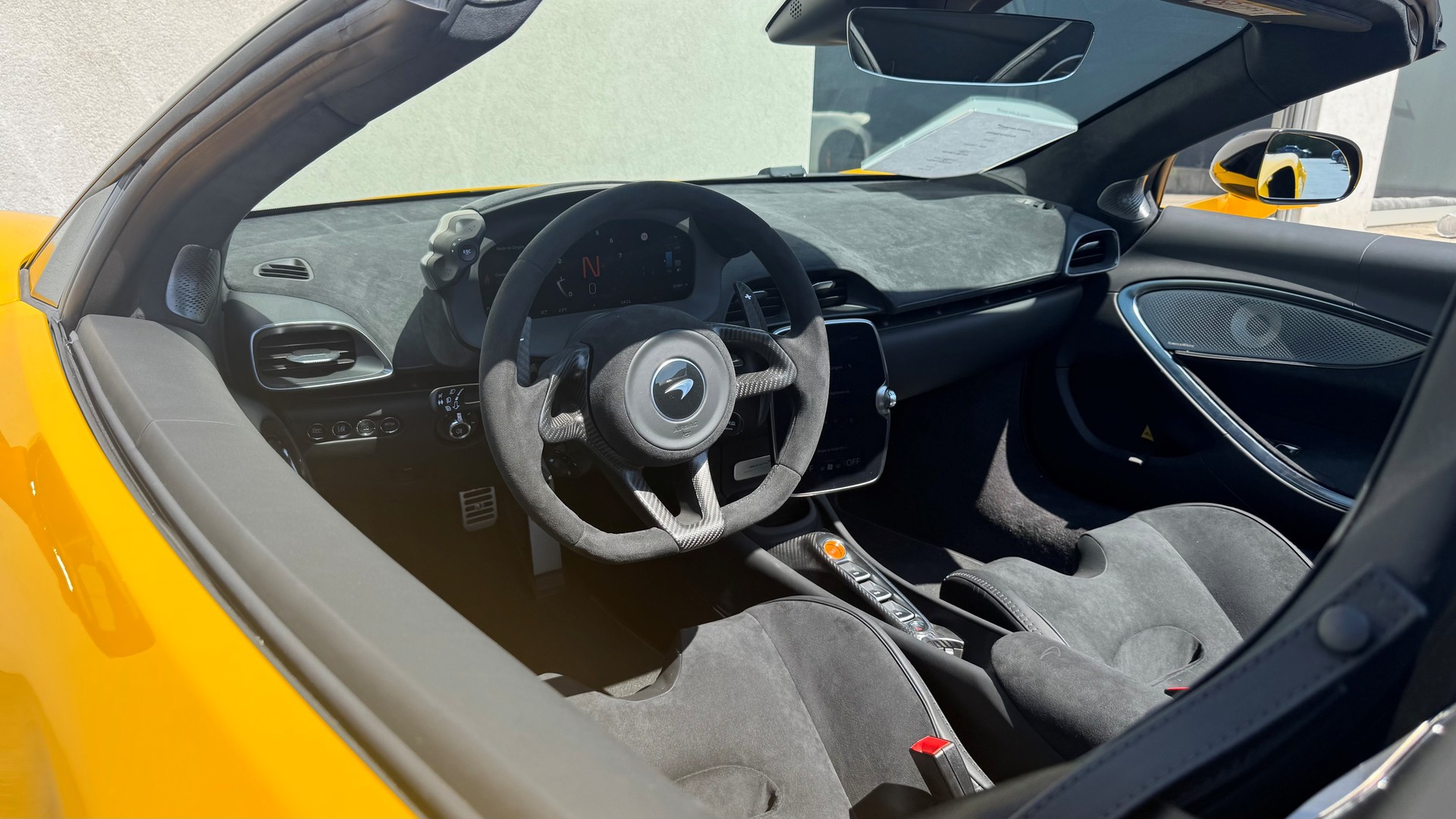 McLAREN Artura Spider Performance-image-8