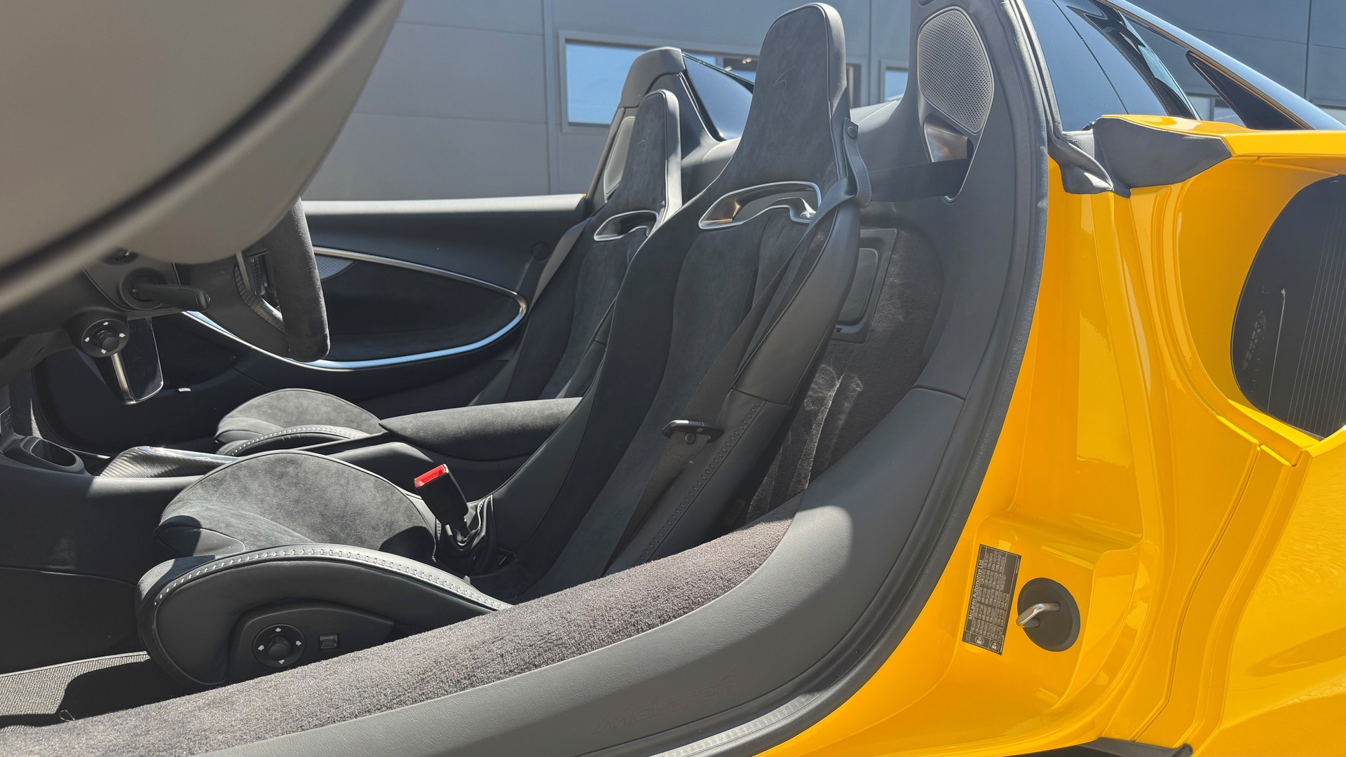 McLAREN Artura Spider Performance-image-11