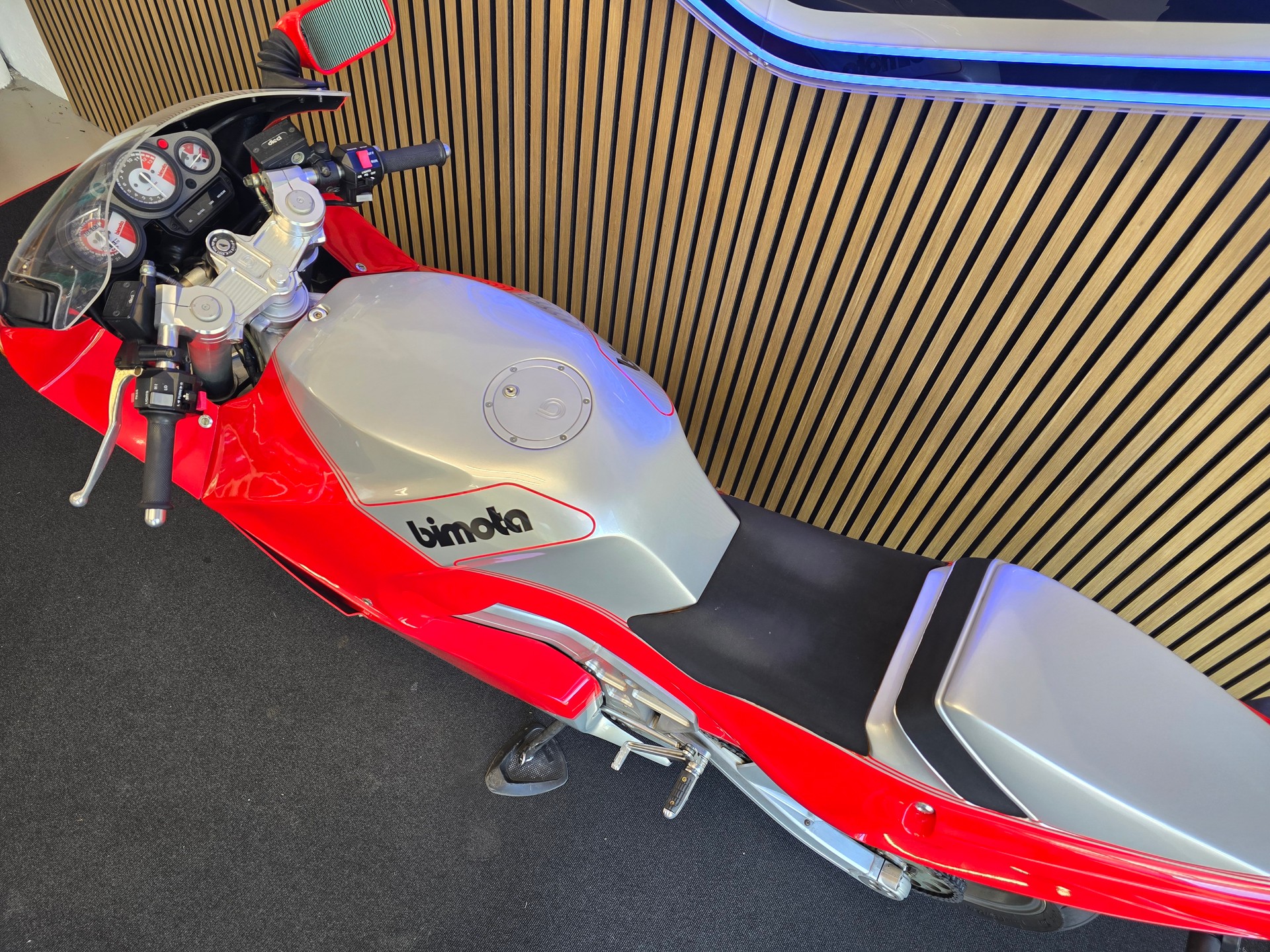 BIMOTA YB 10 Dieci-image-7
