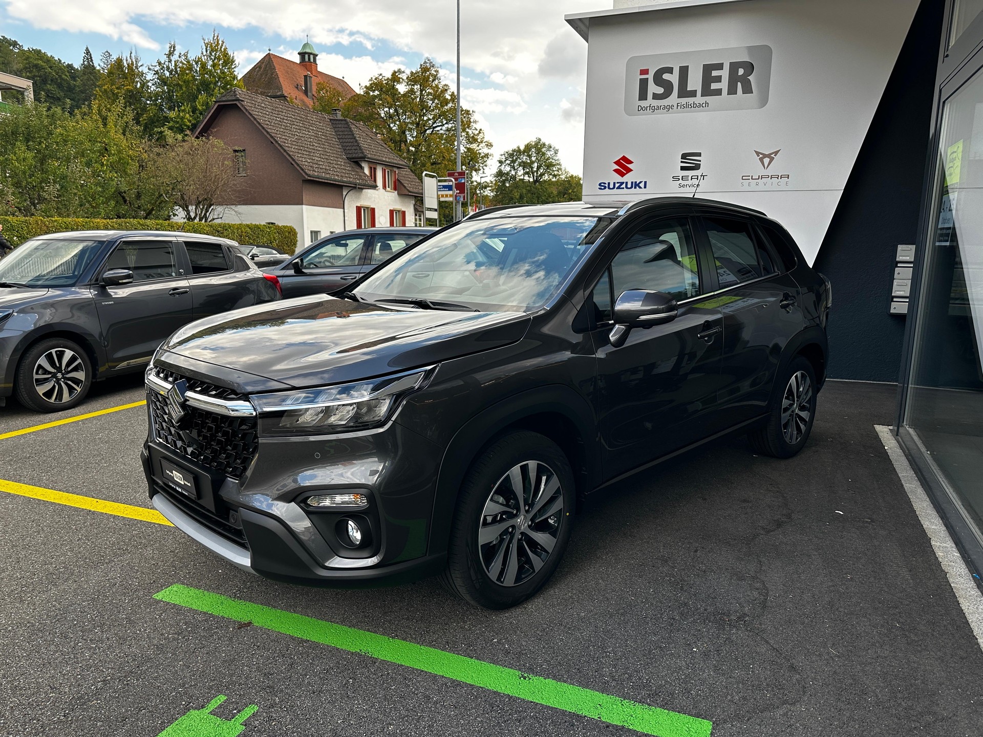 SUZUKI S-Cross 1.4 T Compact Top Hybrid 4x4-image-2