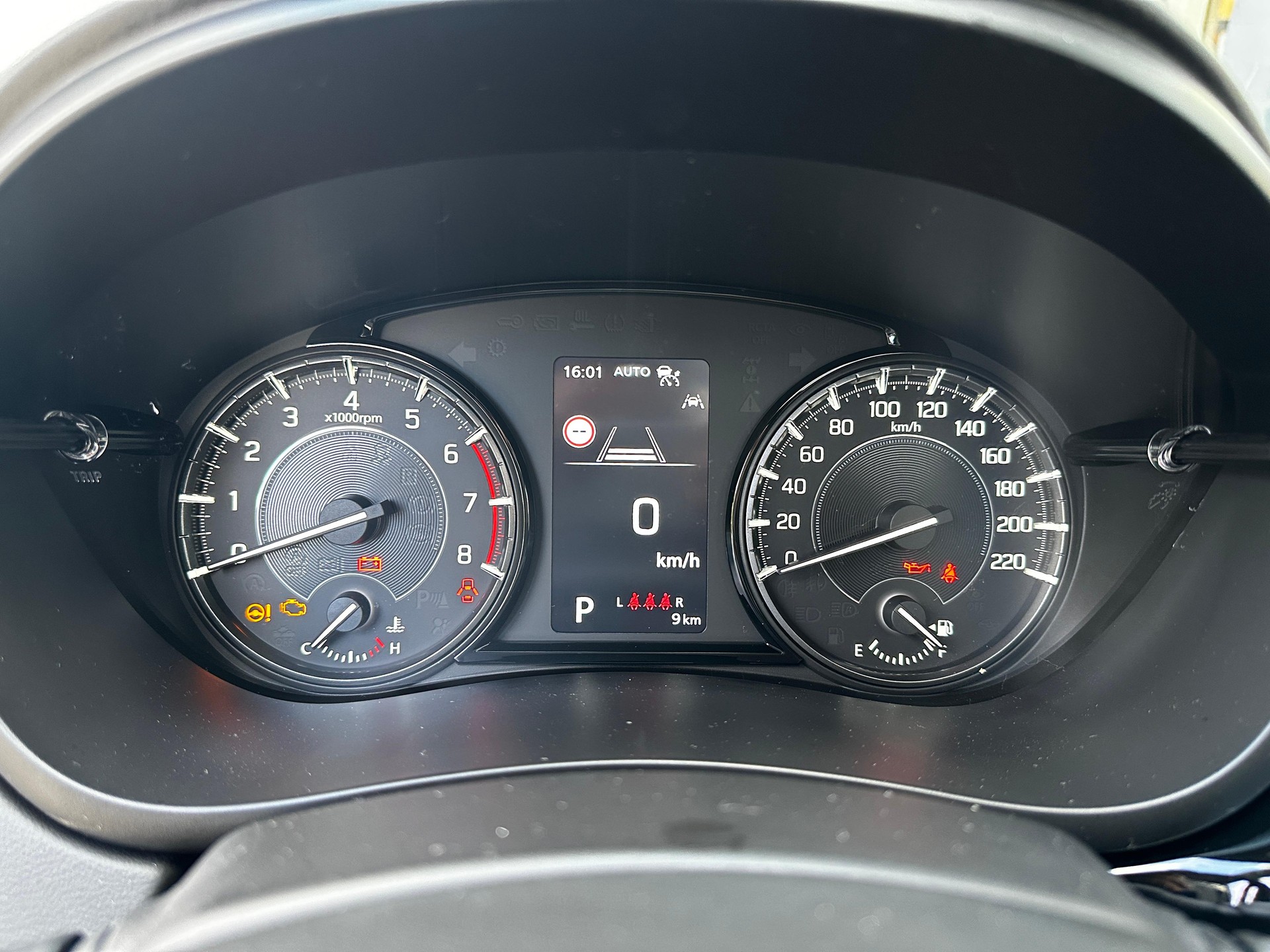 SUZUKI S-Cross 1.4 T Compact Top Hybrid 4x4-image-12