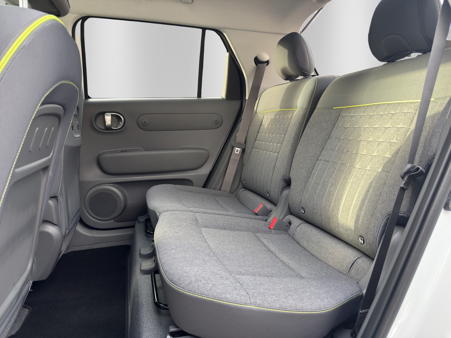 HYUNDAI Inster 49kWh Vertex Cross-image-9