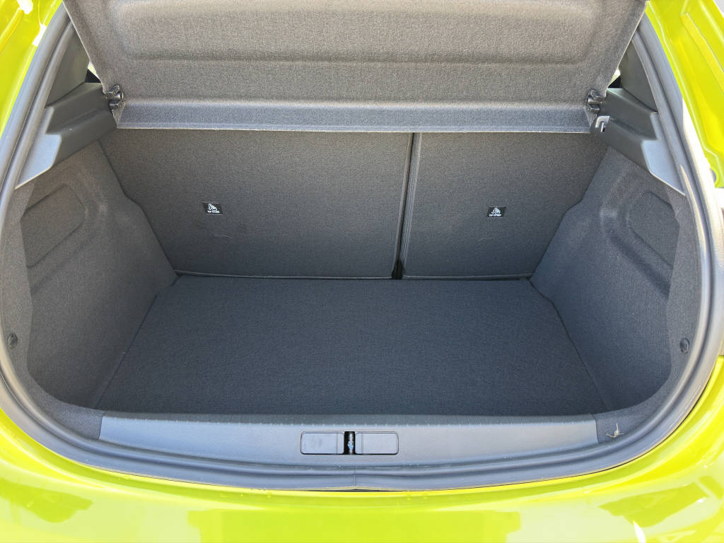 PEUGEOT 208 1.2 Hybrid Allure 50. Jahr-Jubiläum Ulrich-image-10