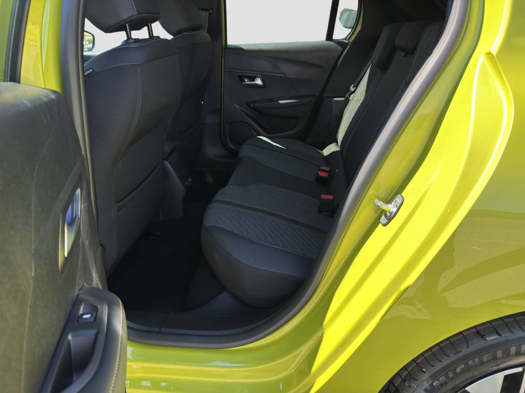 PEUGEOT 208 1.2 Hybrid Allure 50. Jahr-Jubiläum Ulrich-image-9