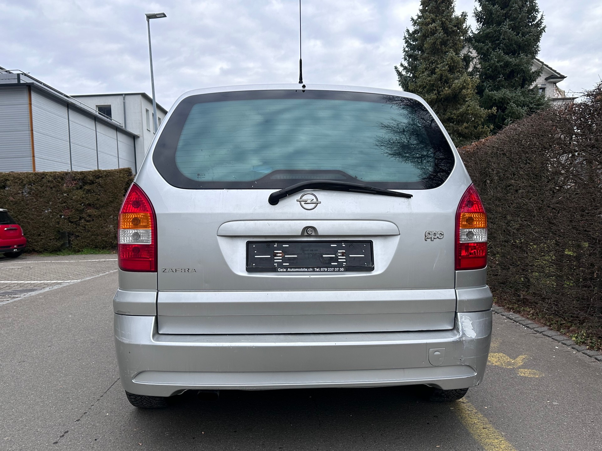 OPEL Zafira 2.0i Turbo OPC-image-6