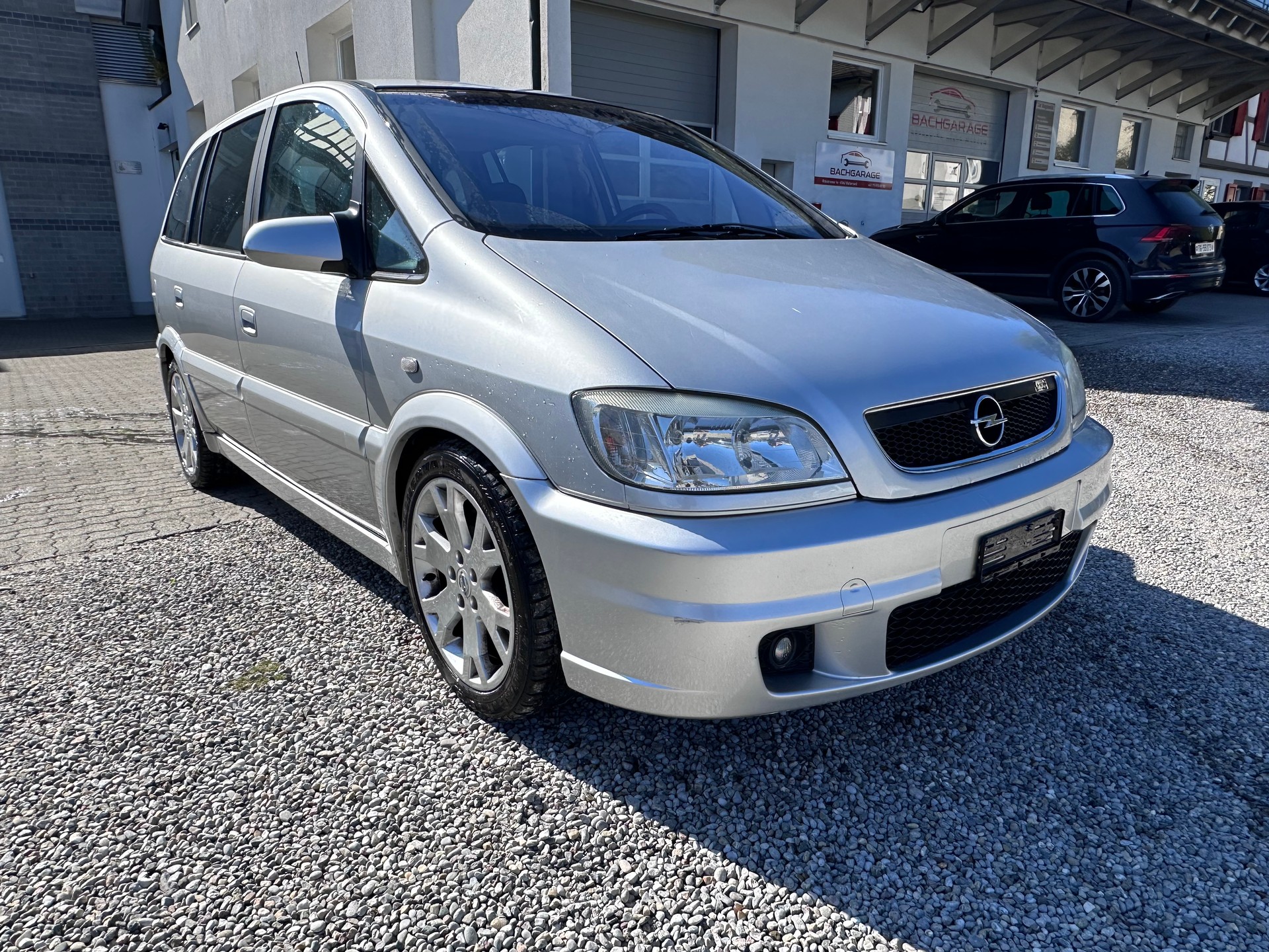 OPEL Zafira 2.0i Turbo OPC-image-4
