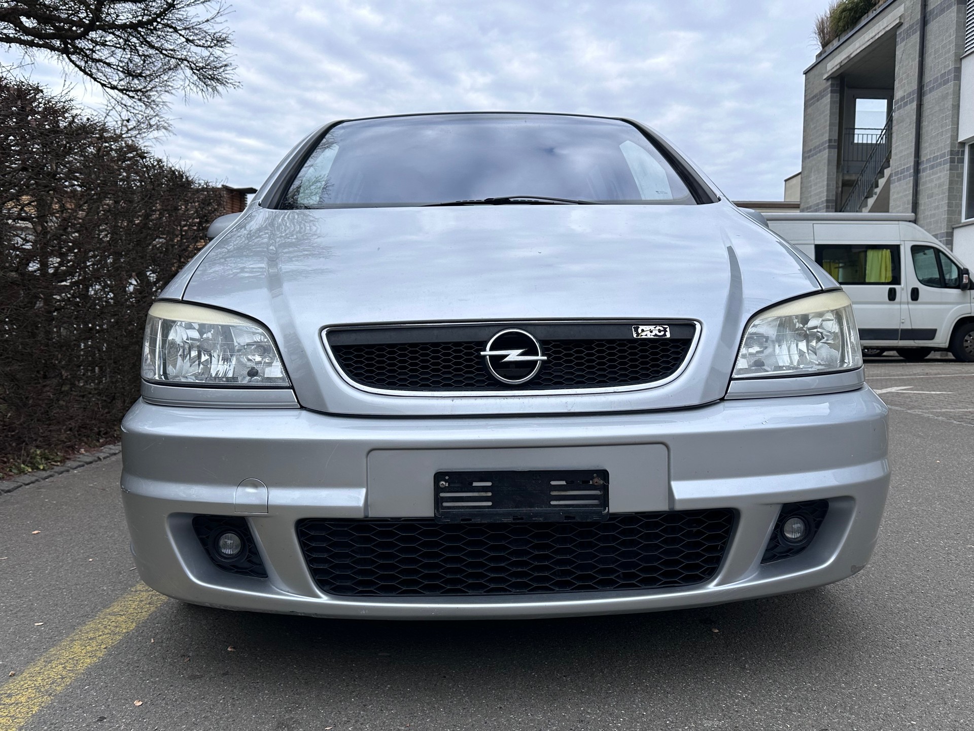 OPEL Zafira 2.0i Turbo OPC-image-5