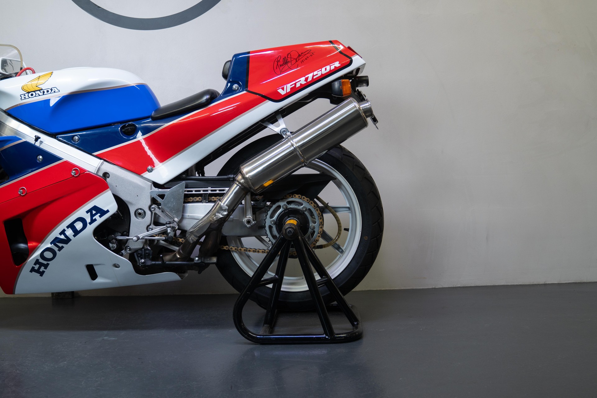 HONDA VFR 750 R-image-4