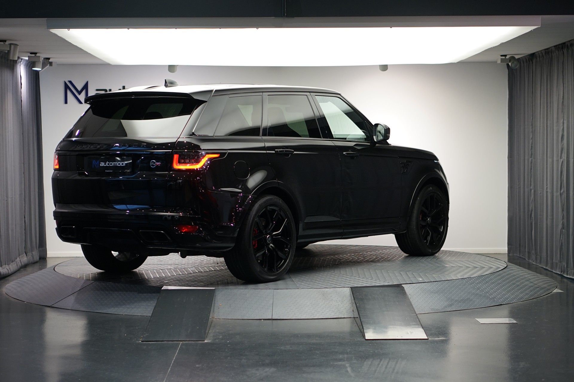 LAND ROVER Range Rover Sport 5.0 V8 S/C SVR Automatic *CH-Fahrzeug* *AHK* *Panoramadach*-image-4