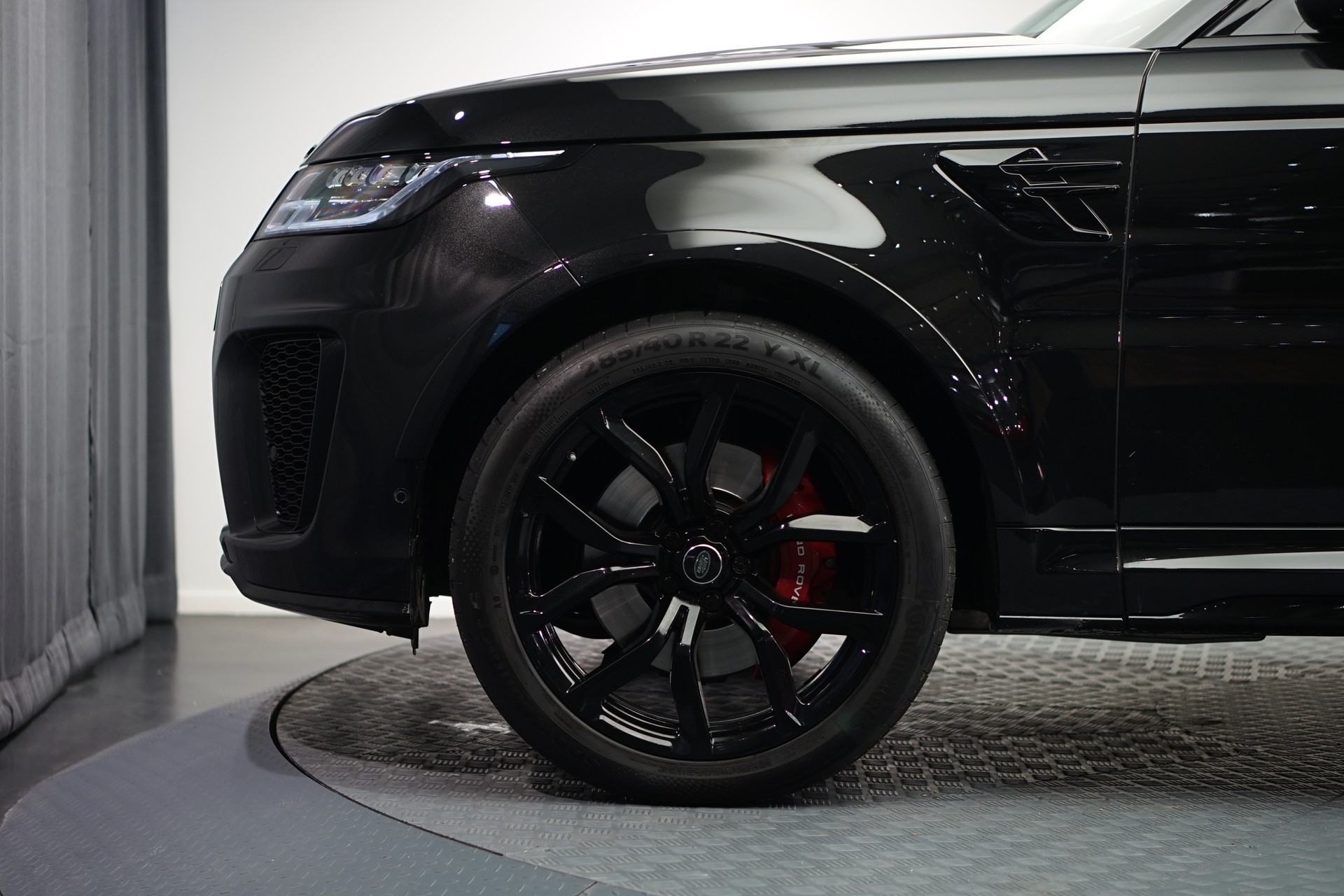 LAND ROVER Range Rover Sport 5.0 V8 S/C SVR Automatic *CH-Fahrzeug* *AHK* *Panoramadach*-image-12