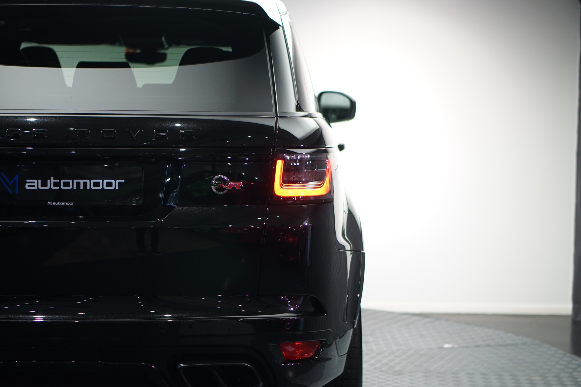 LAND ROVER Range Rover Sport 5.0 V8 S/C SVR Automatic *CH-Fahrzeug* *AHK* *Panoramadach*-image-10