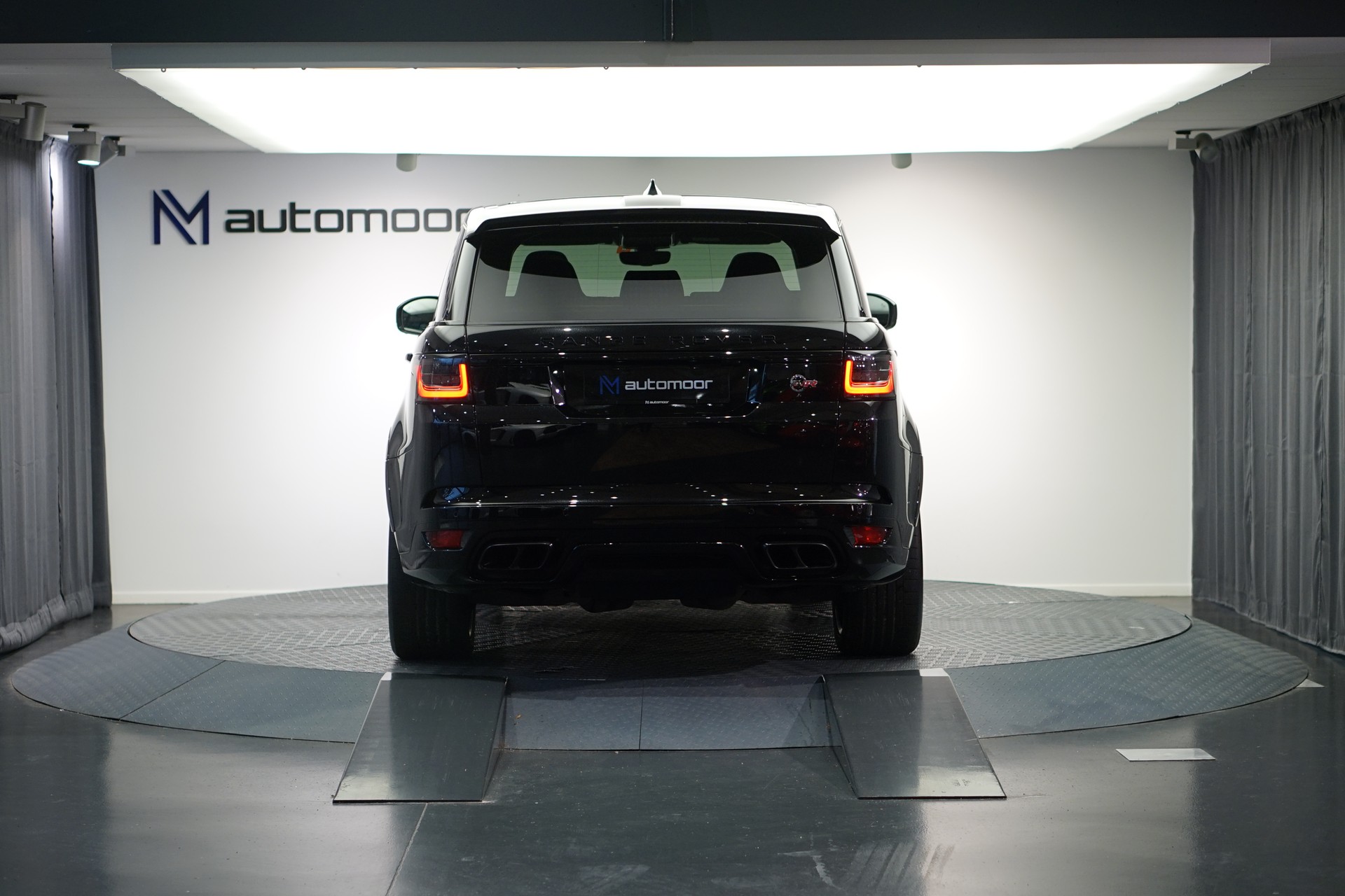 LAND ROVER Range Rover Sport 5.0 V8 S/C SVR Automatic *CH-Fahrzeug* *AHK* *Panoramadach*-image-5