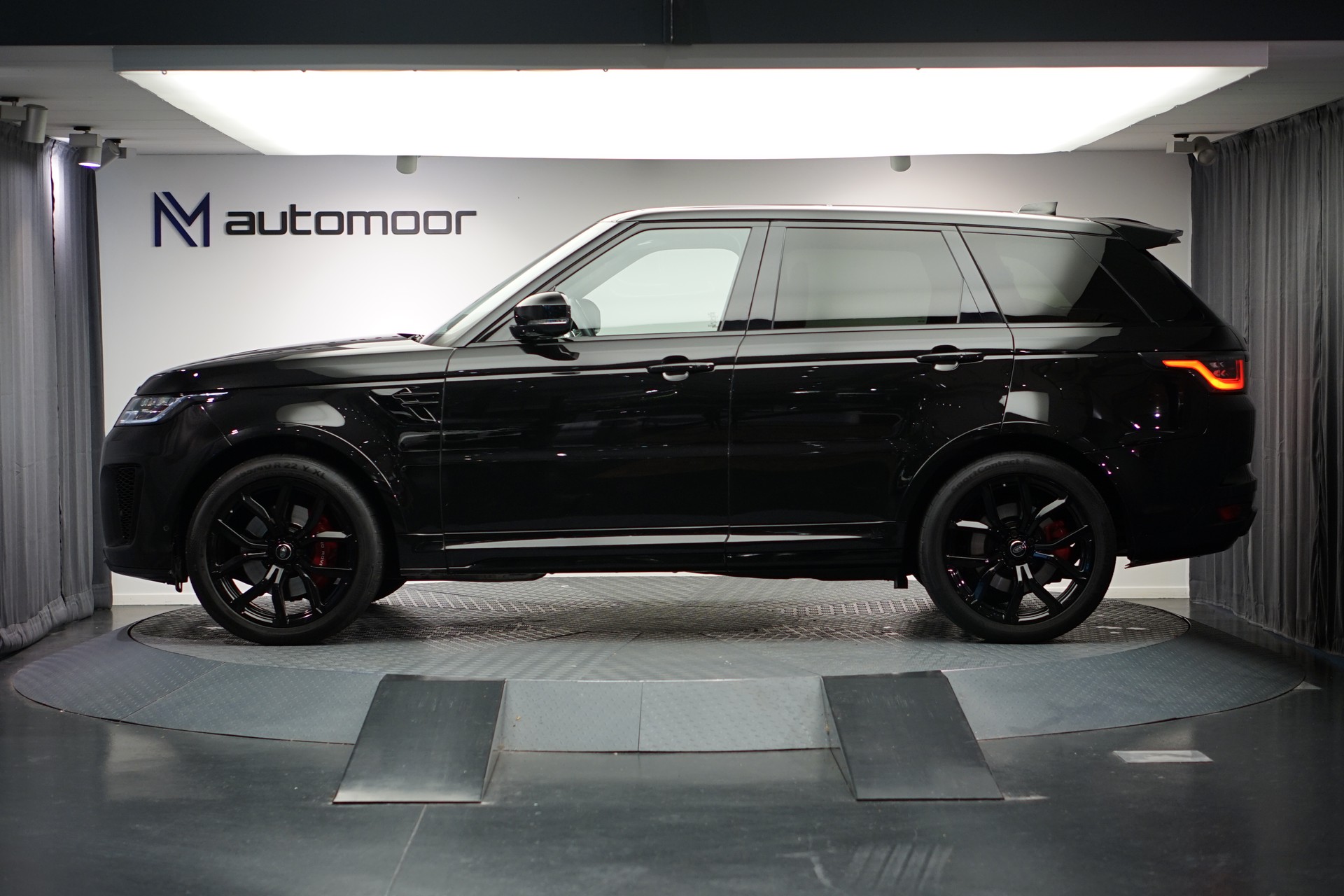 LAND ROVER Range Rover Sport 5.0 V8 S/C SVR Automatic *CH-Fahrzeug* *AHK* *Panoramadach*-image-7