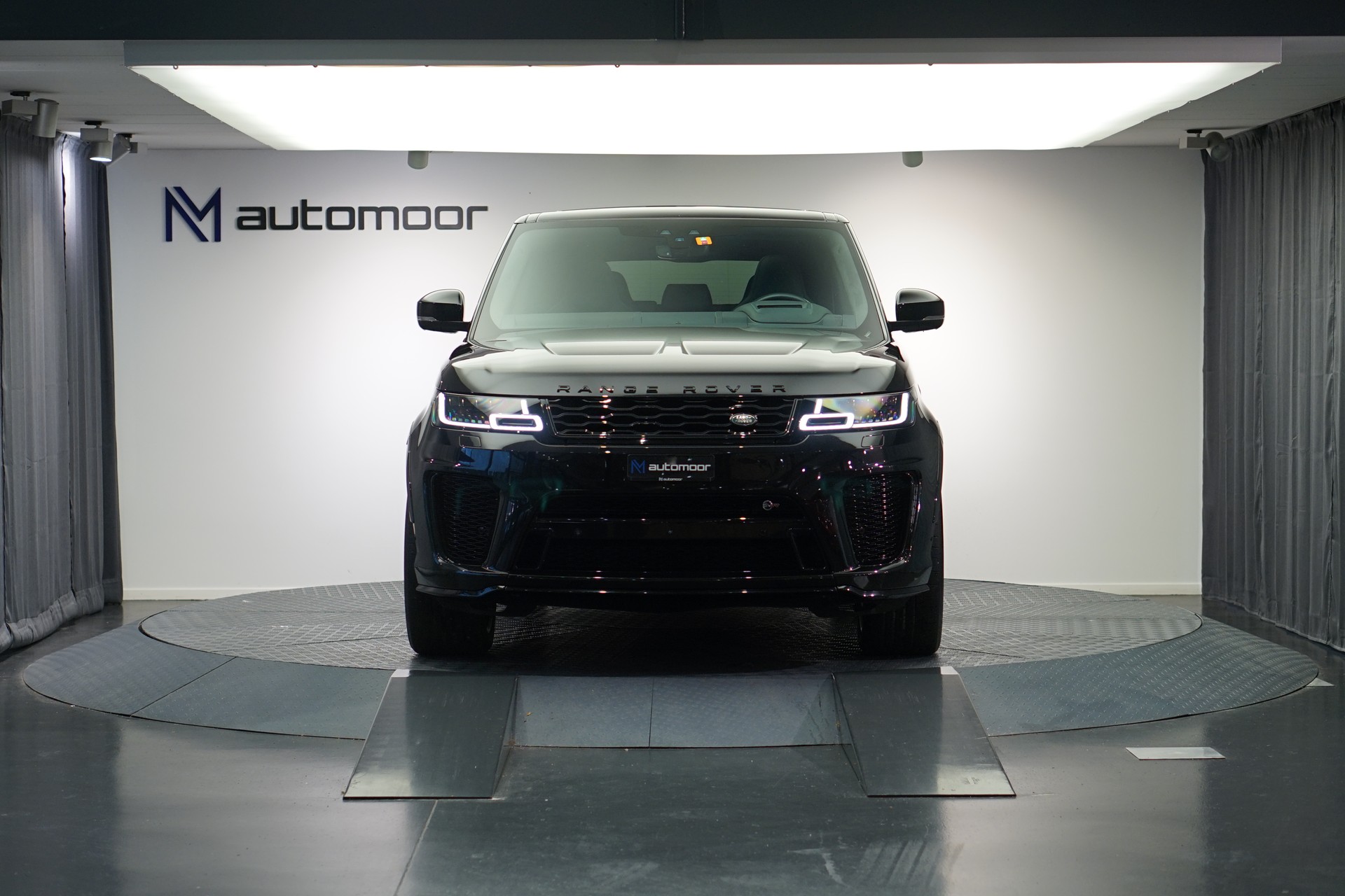 LAND ROVER Range Rover Sport 5.0 V8 S/C SVR Automatic *CH-Fahrzeug* *AHK* *Panoramadach*-image-1