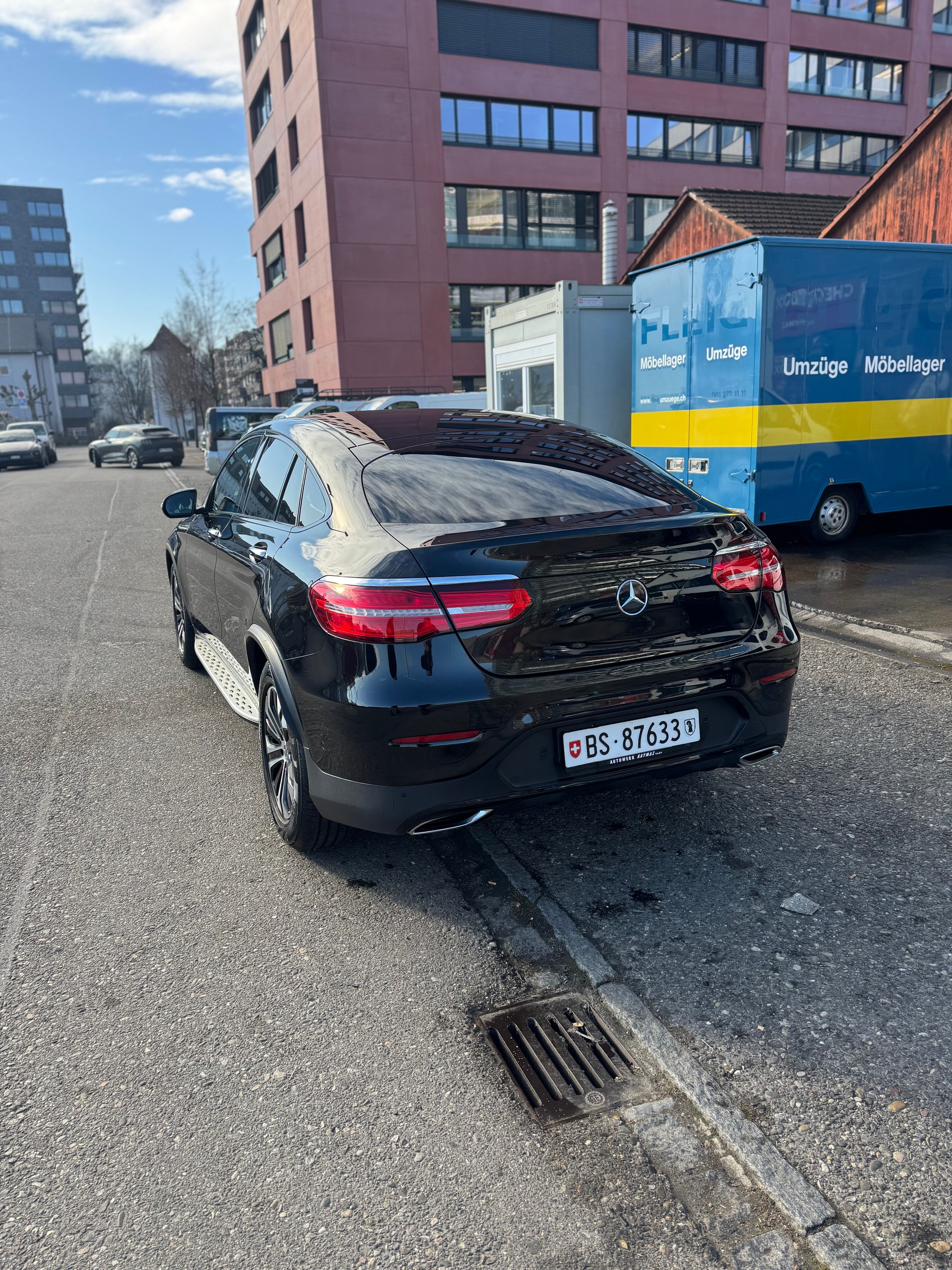 MERCEDES-BENZ GLC Coupé 250 d AMG Line 4Matic 9G-Tronic-image-2