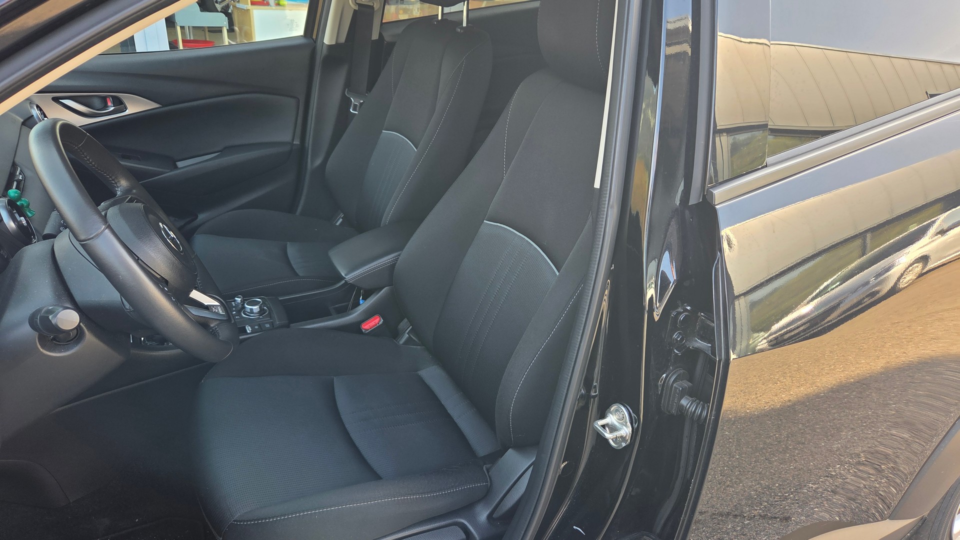 MAZDA CX-3 SKYACTIV-G 121 Ambition Plus FWD Automat-image-9