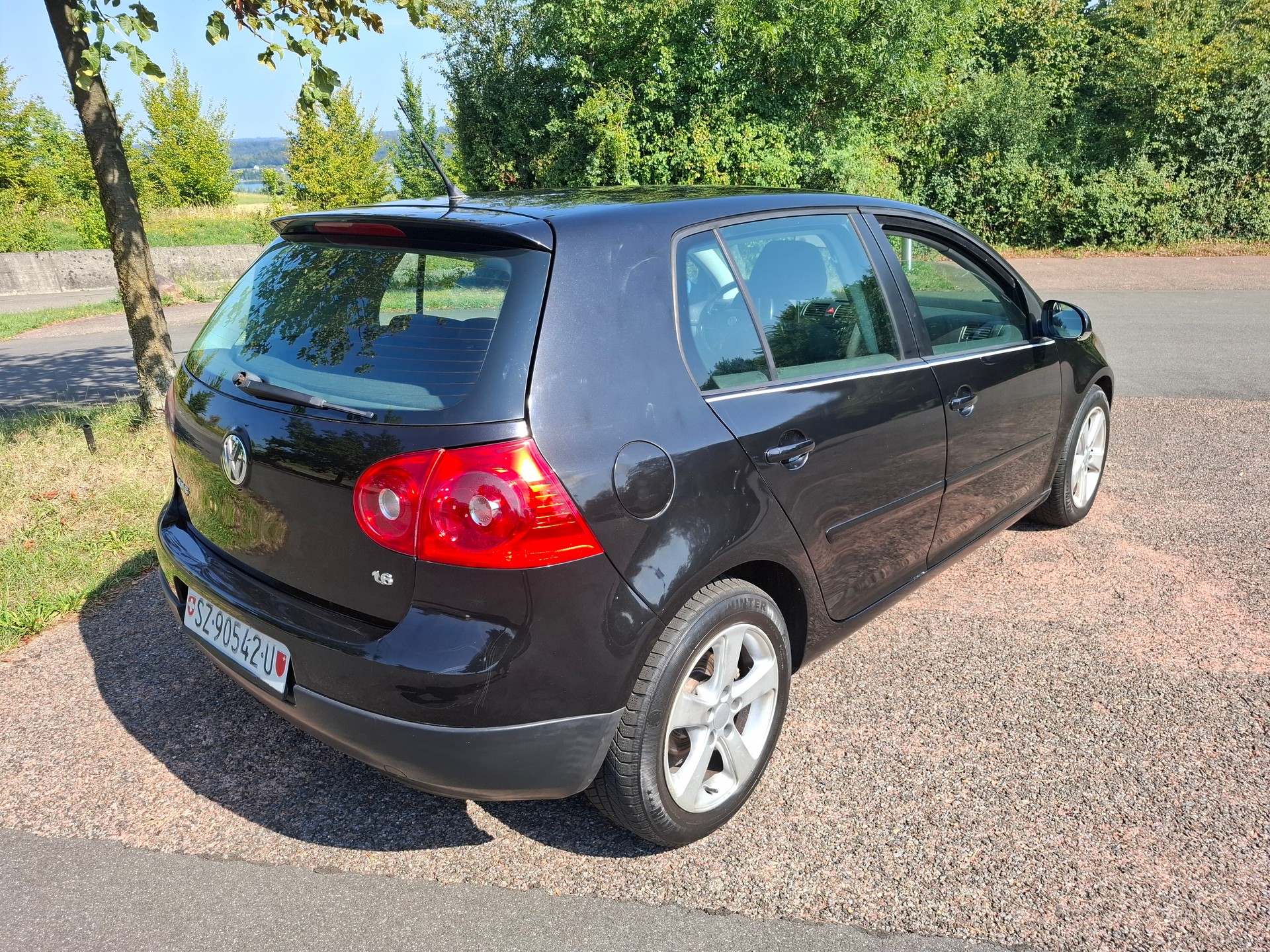 VW Golf 1.6 Trendline-image-5