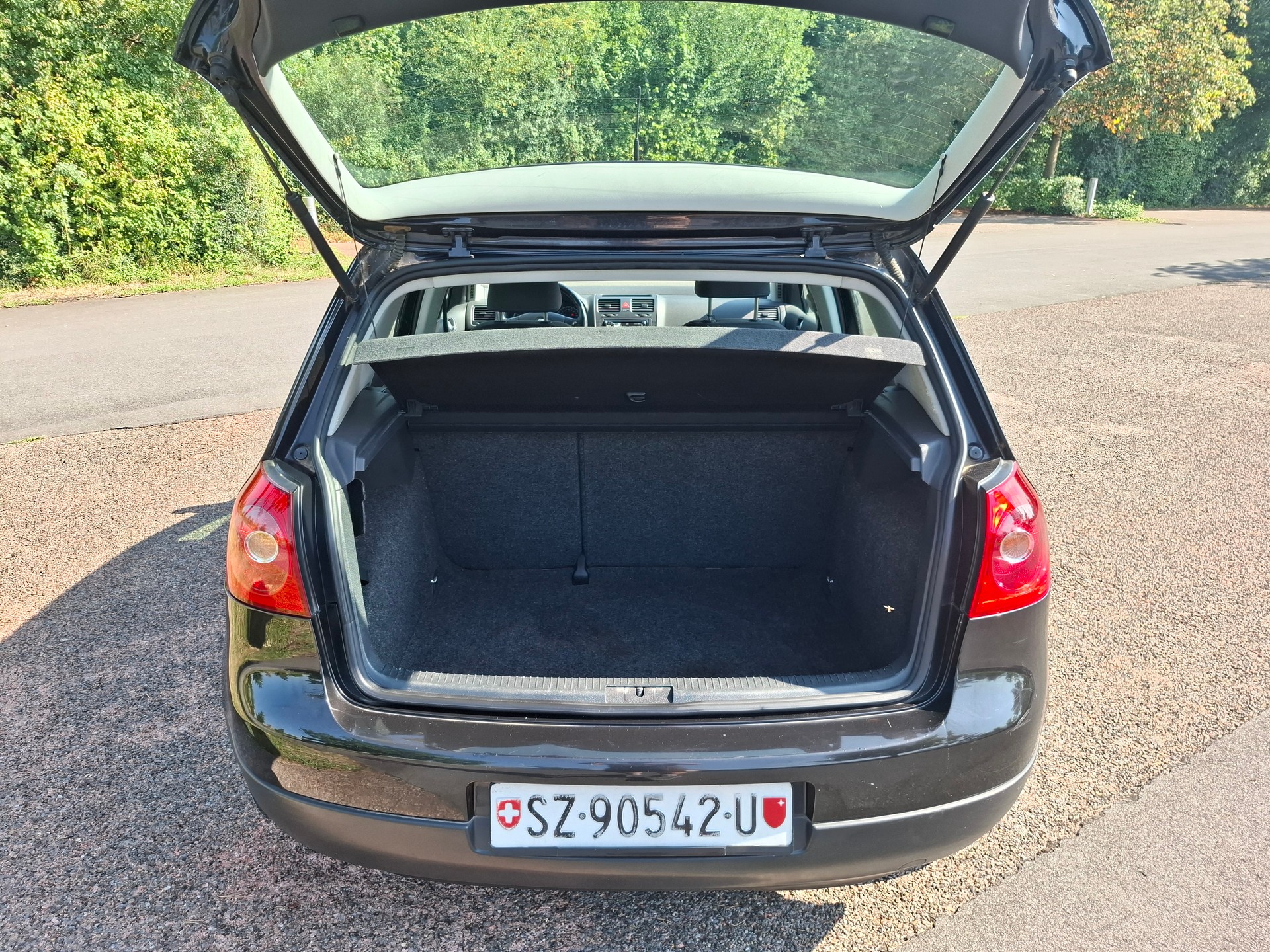 VW Golf 1.6 Trendline-image-8