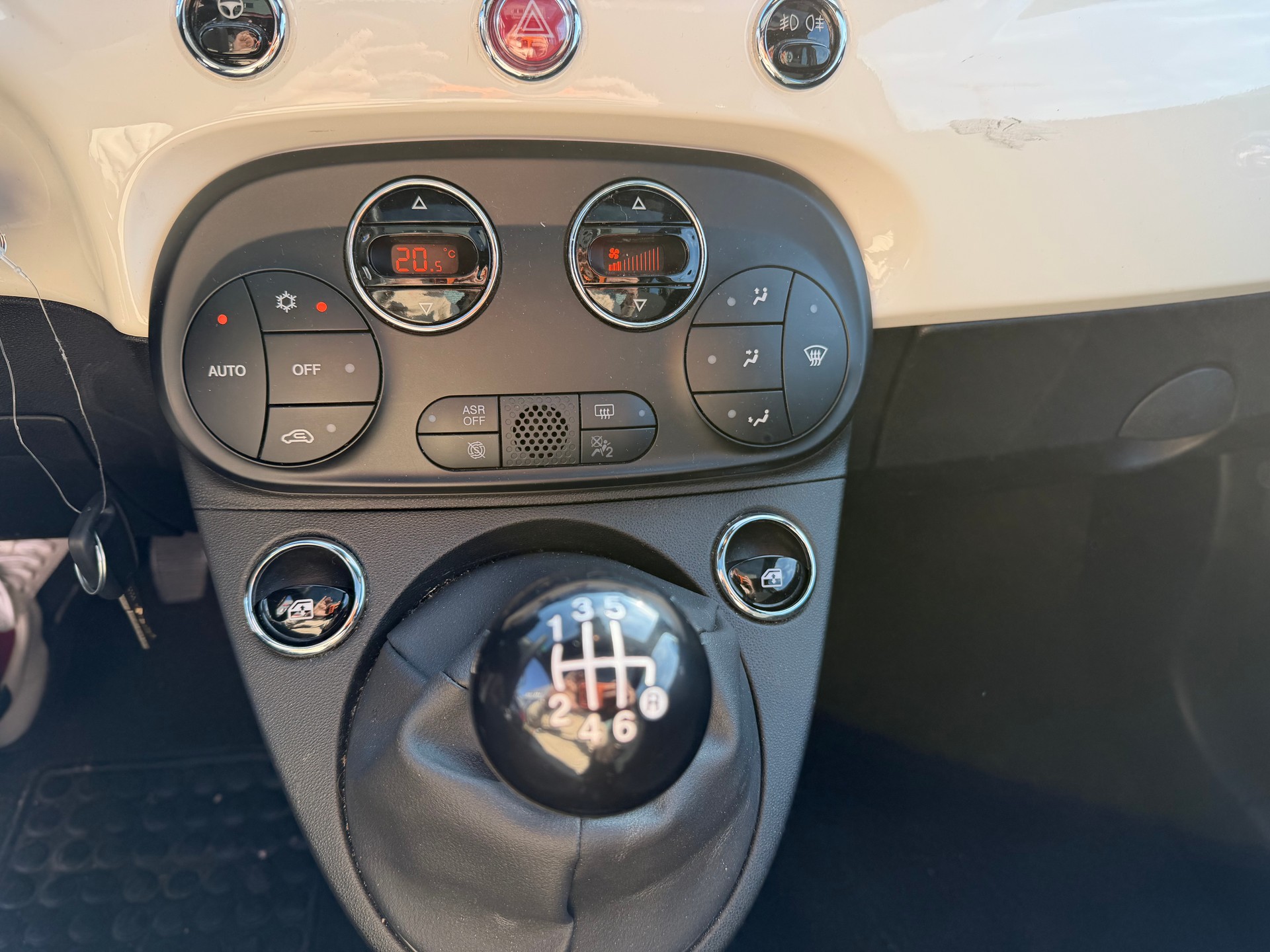 FIAT 500 1.0 N3 MildHybrid Swiss Edition-image-8