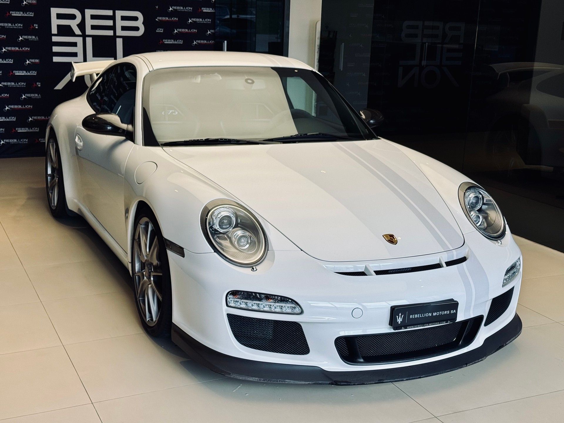 PORSCHE 911 GT3-image-2