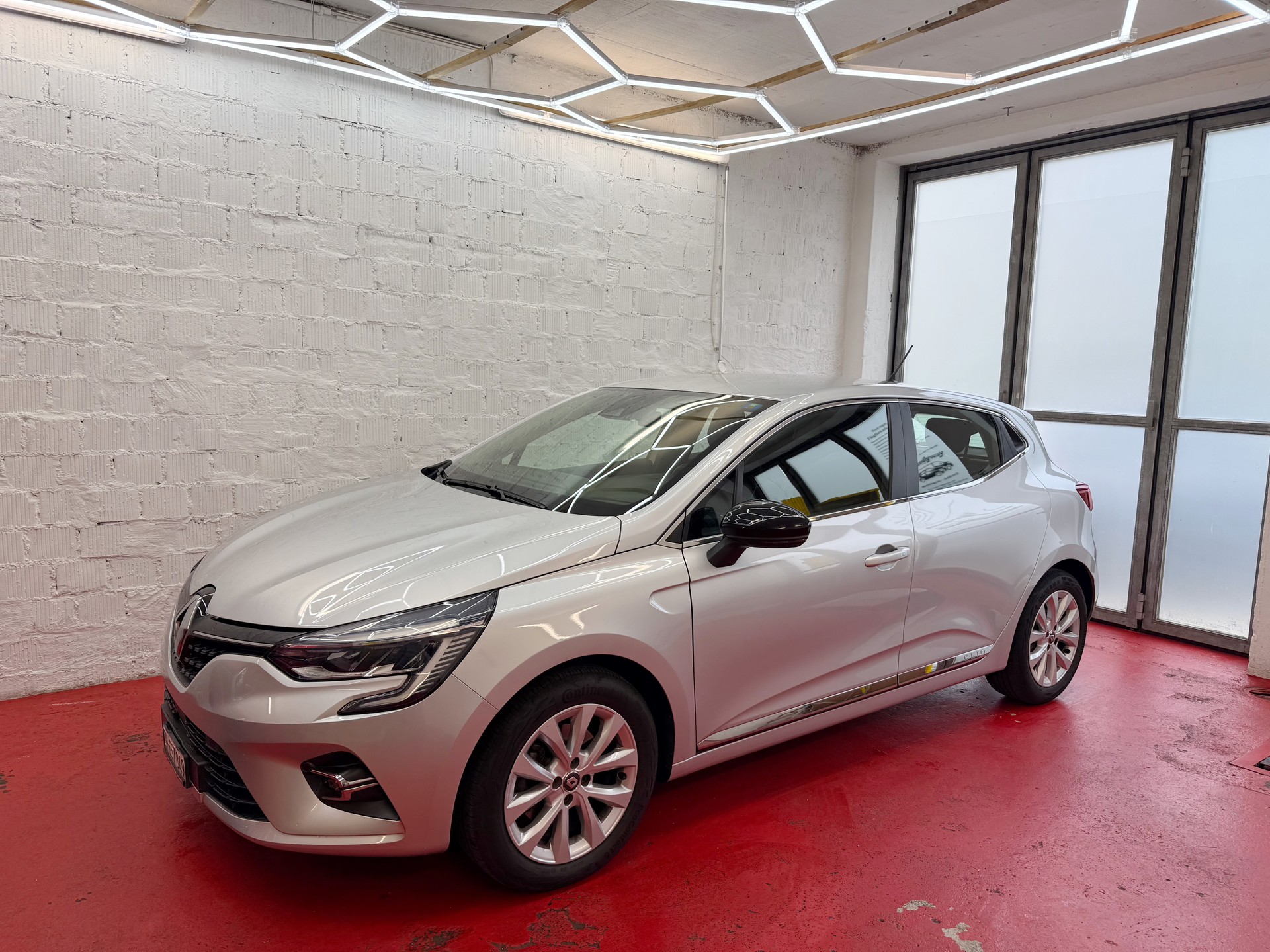 RENAULT Clio 1.3 Intens EDC-image-0
