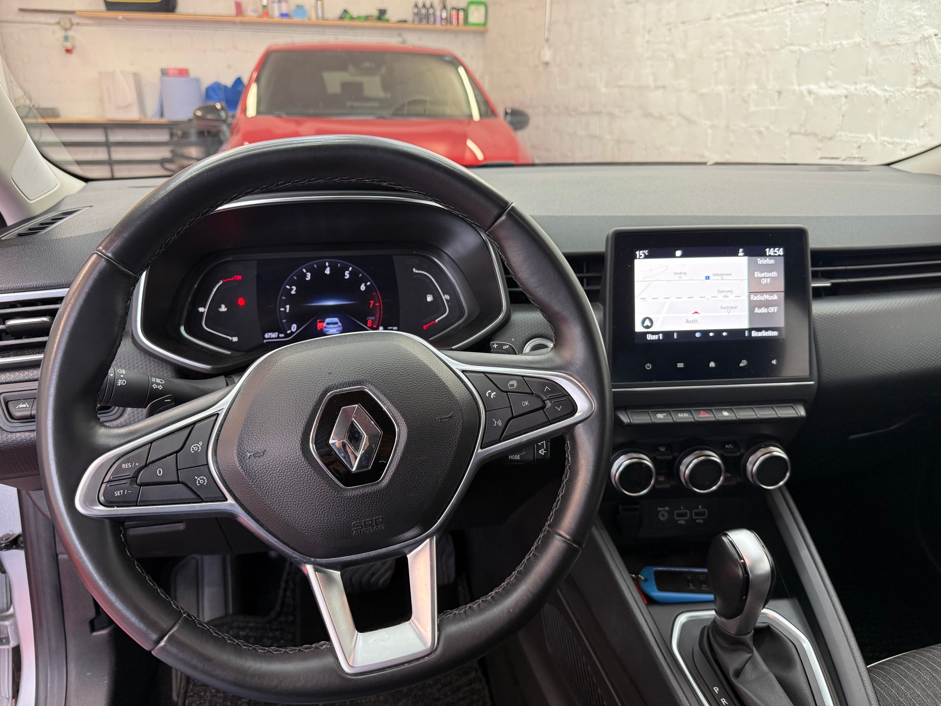 RENAULT Clio 1.3 Intens EDC-image-6