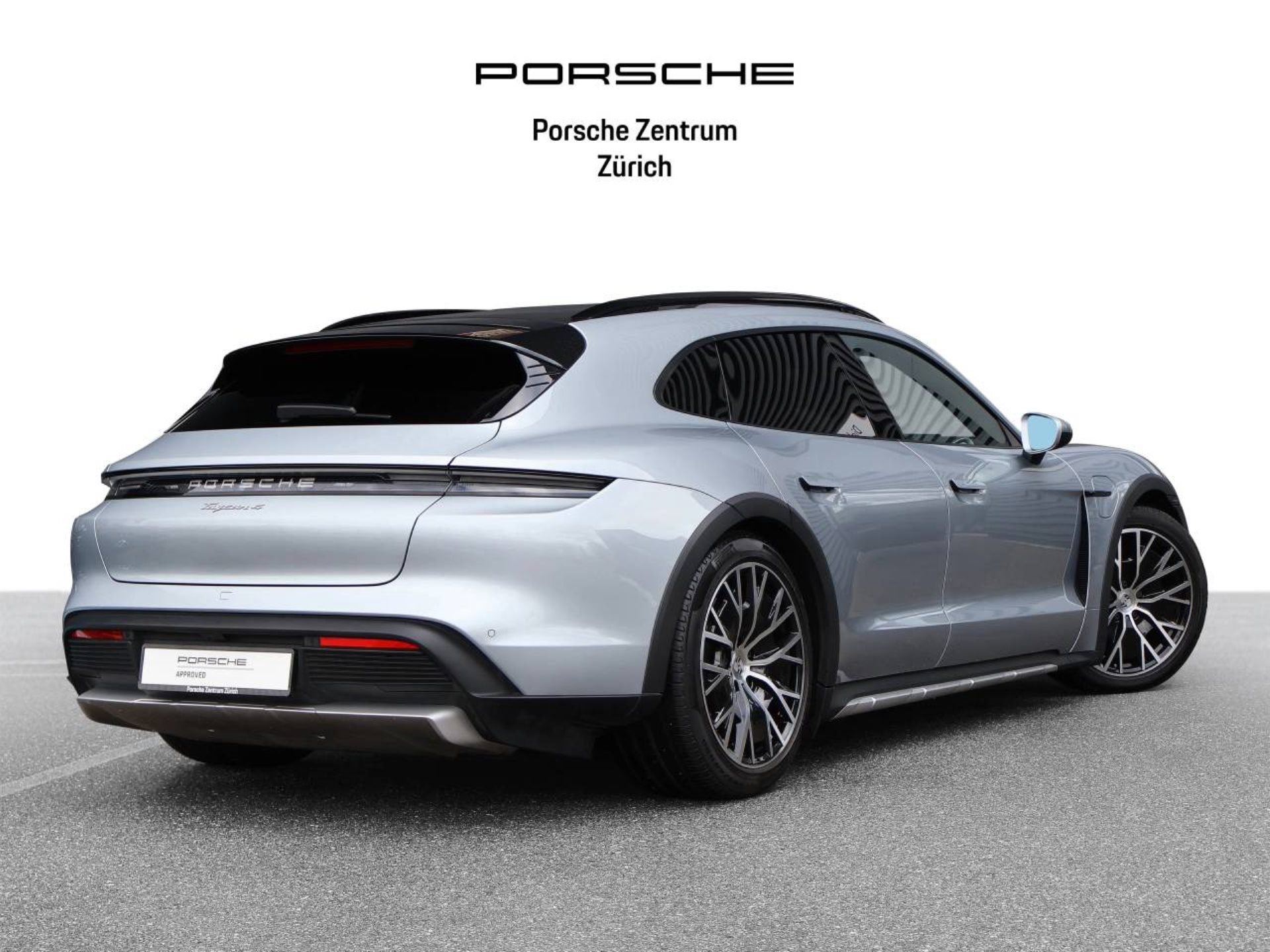 PORSCHE Taycan 4 Cross Turismo-image-5