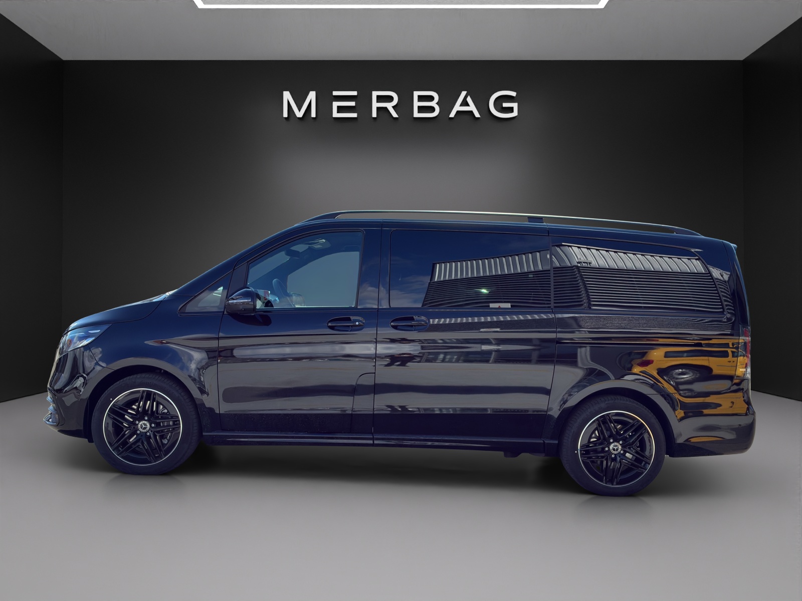 MERCEDES-BENZ V 300 d lang 4Matic Swiss Edition 9G-Tronic-image-2