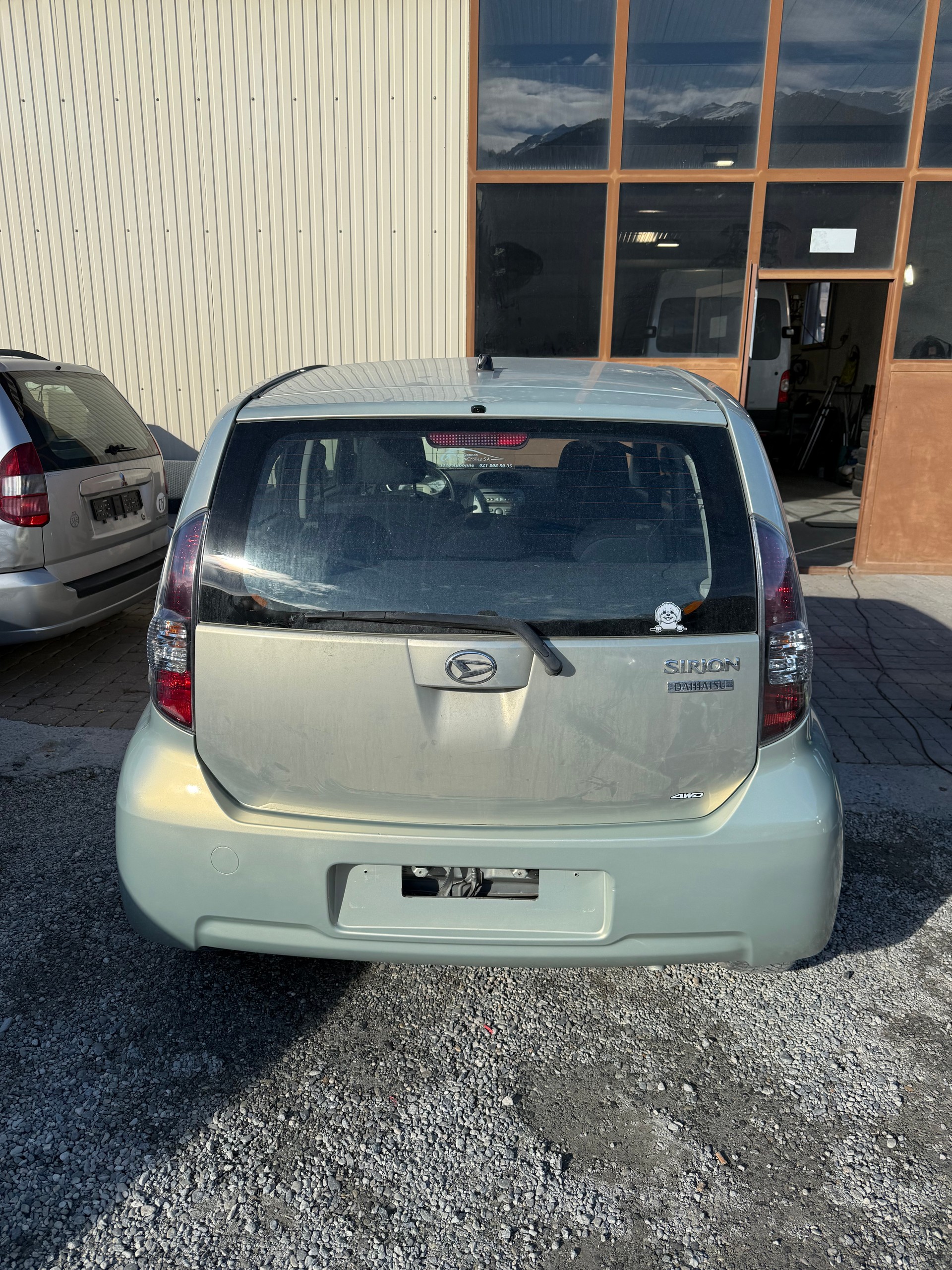 DAIHATSU SIRION-image-2