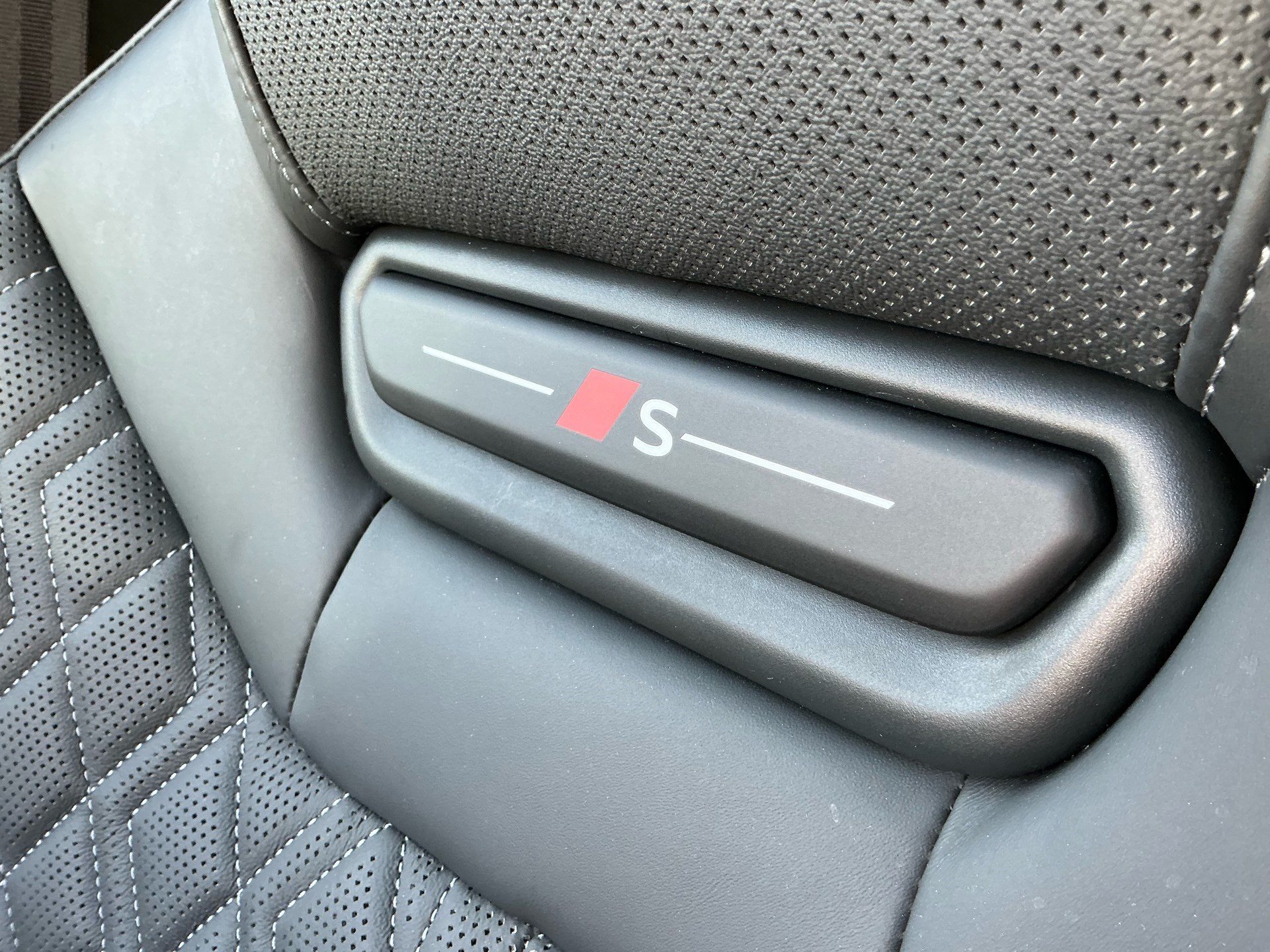 AUDI S5 Avant TFSI QUATTRO 368 PS *** PANORAMAGLASDACH & ANHÄNGEKUPPLUNG ***-image-25