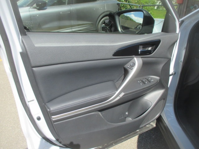 MITSUBISHI Eclipse Cross 2.4 PHEV Style 4WD-image-12