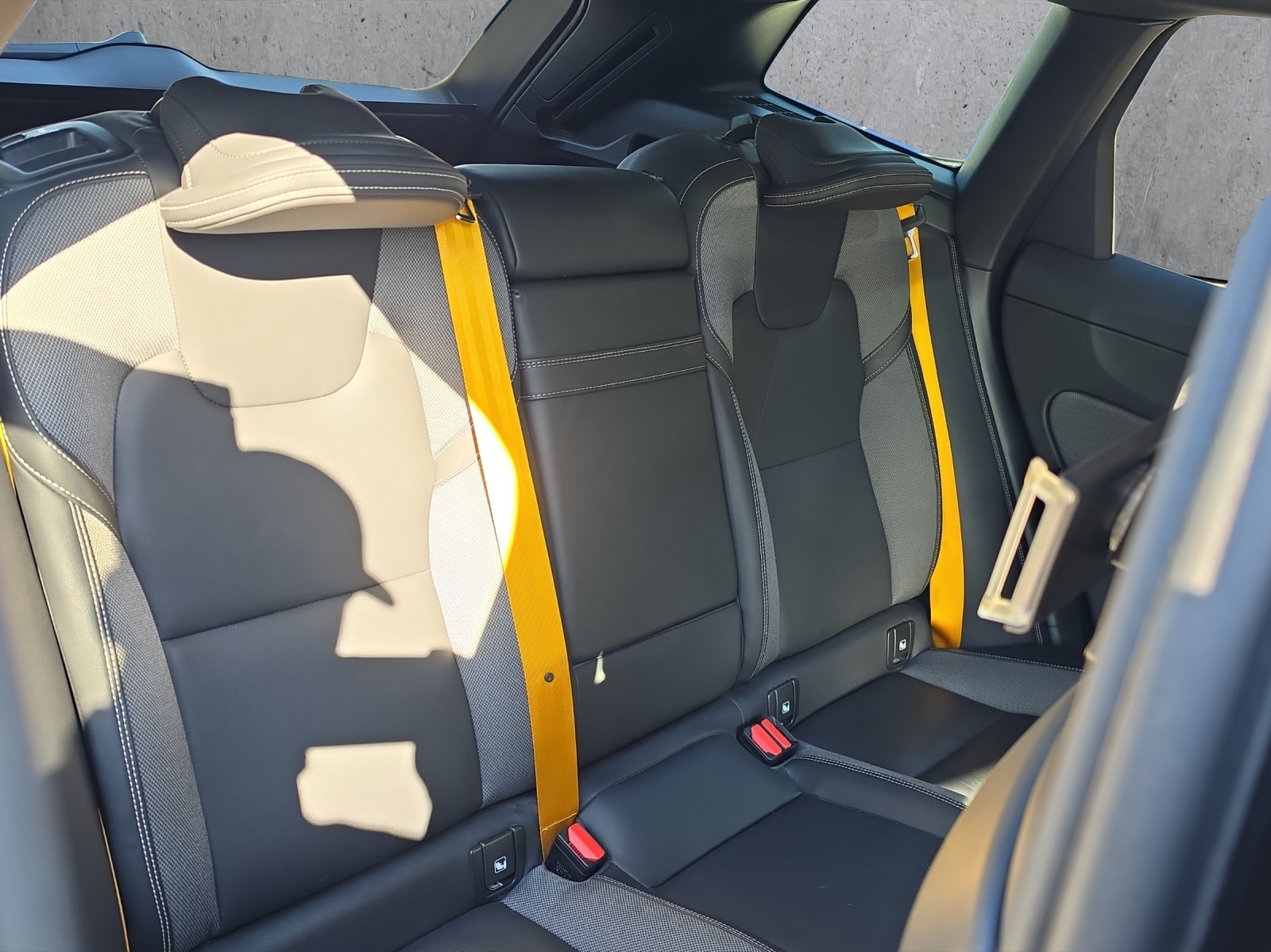 VOLVO XC60 T8 eAWD PluginHybrid Polestar Geartronic-image-15