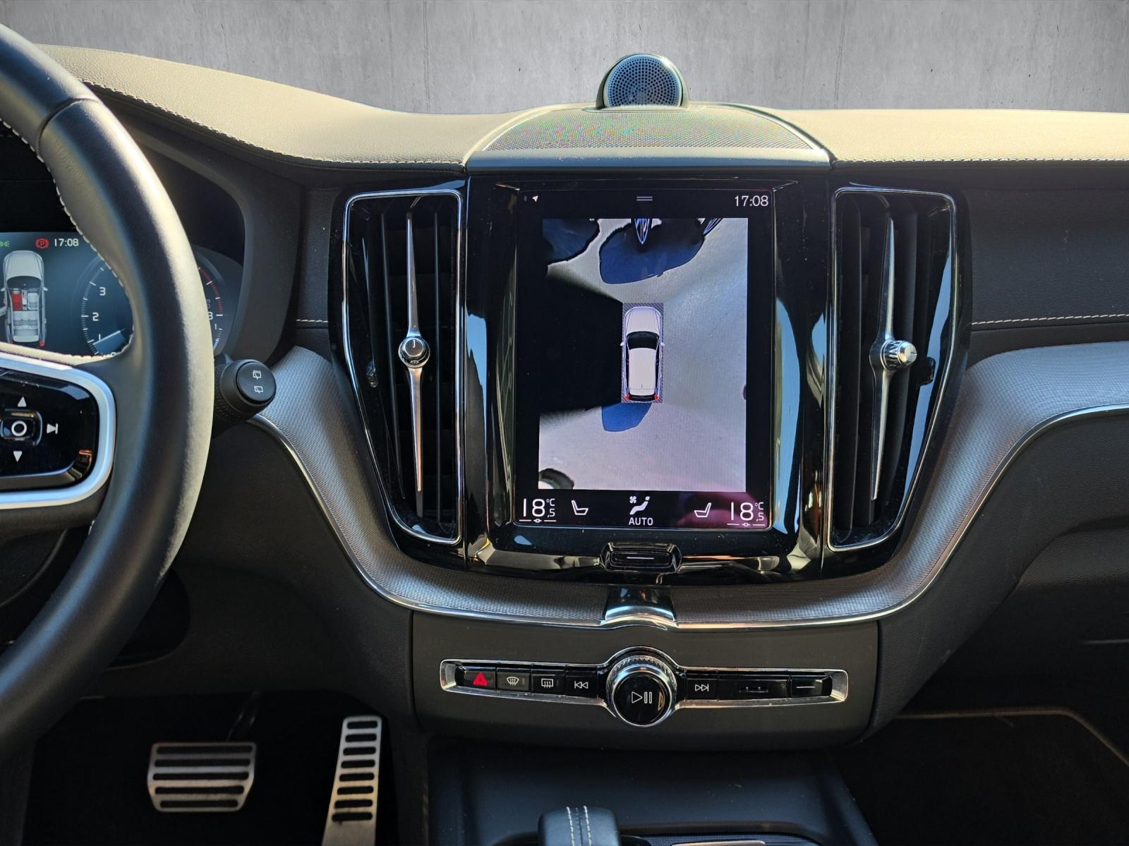 VOLVO XC60 T8 eAWD PluginHybrid Polestar Geartronic-image-12