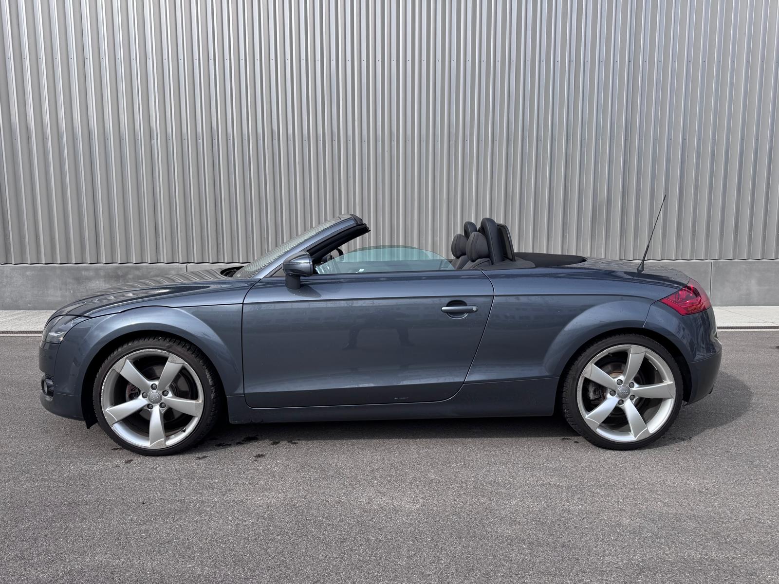 AUDI TT Roadster 2.0 TFSI-image-1
