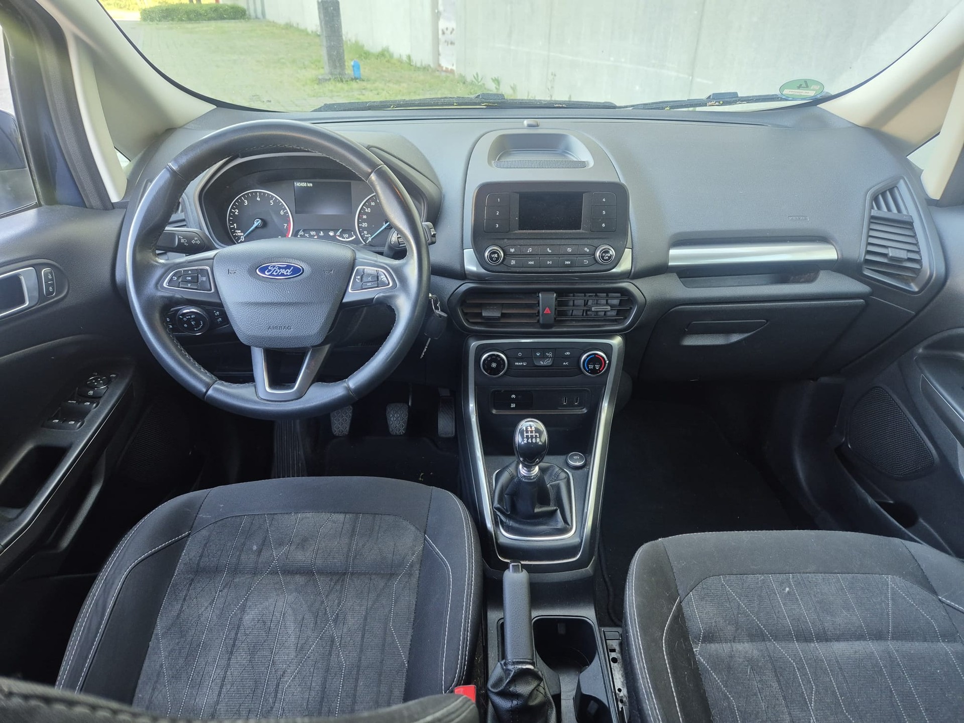 FORD ECO SPORT-image-9
