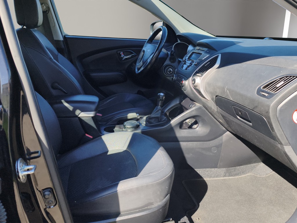 HYUNDAI ix35 2.0 Comfort 4WD-image-8